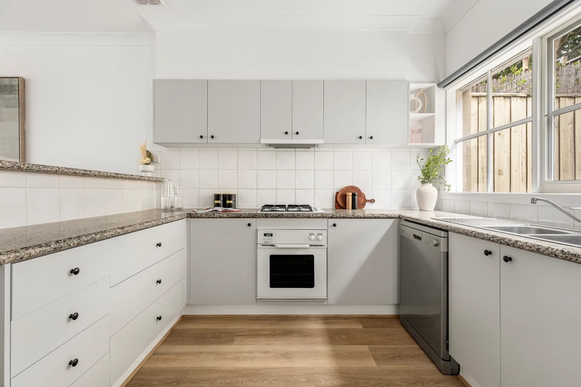 2/100 Tooronga  Road, Malvern East - Thumbnail 5
