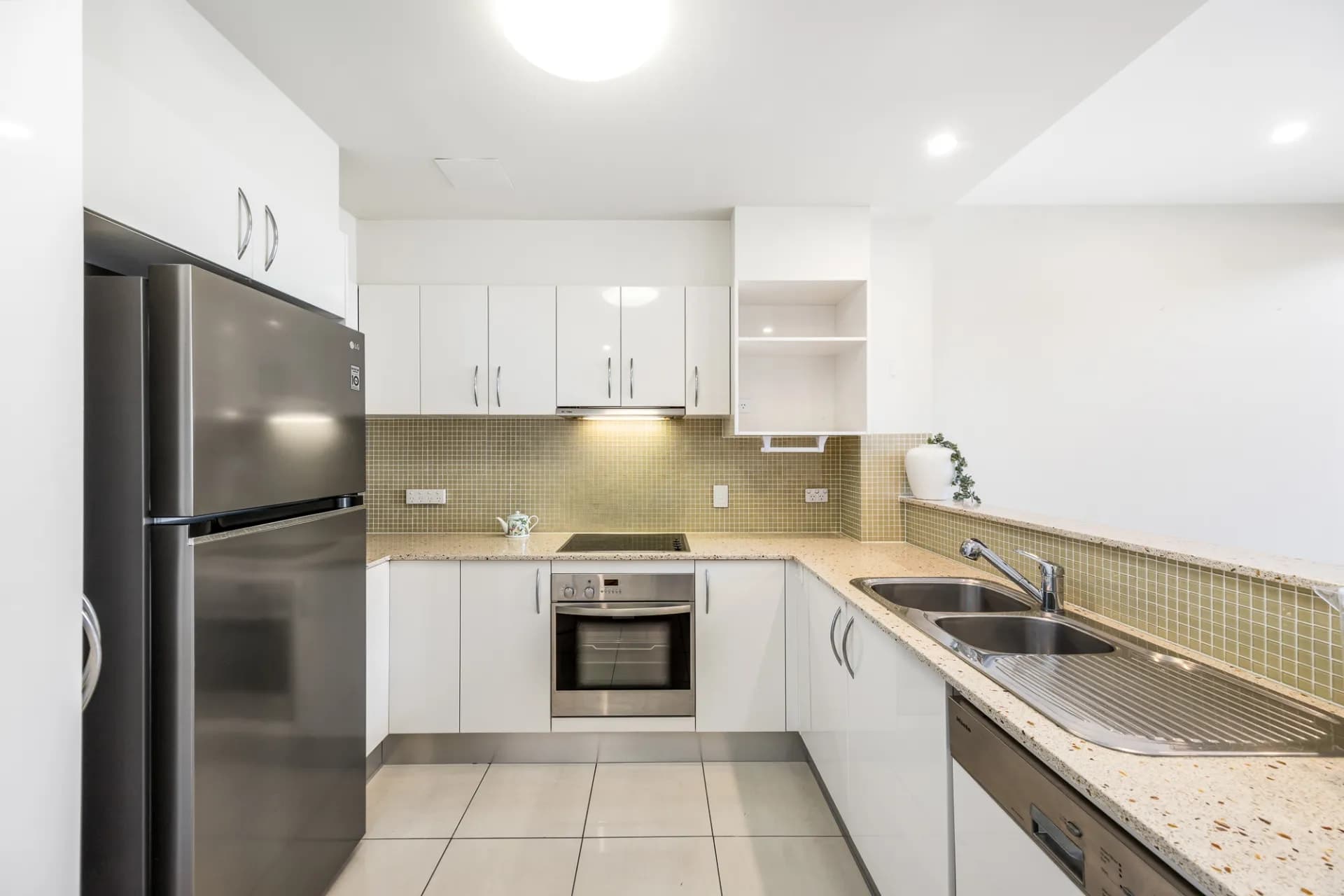 Unit 41/76-78 John  Street, Redcliffe, QLD, Redcliffe - Thumbnail 8
