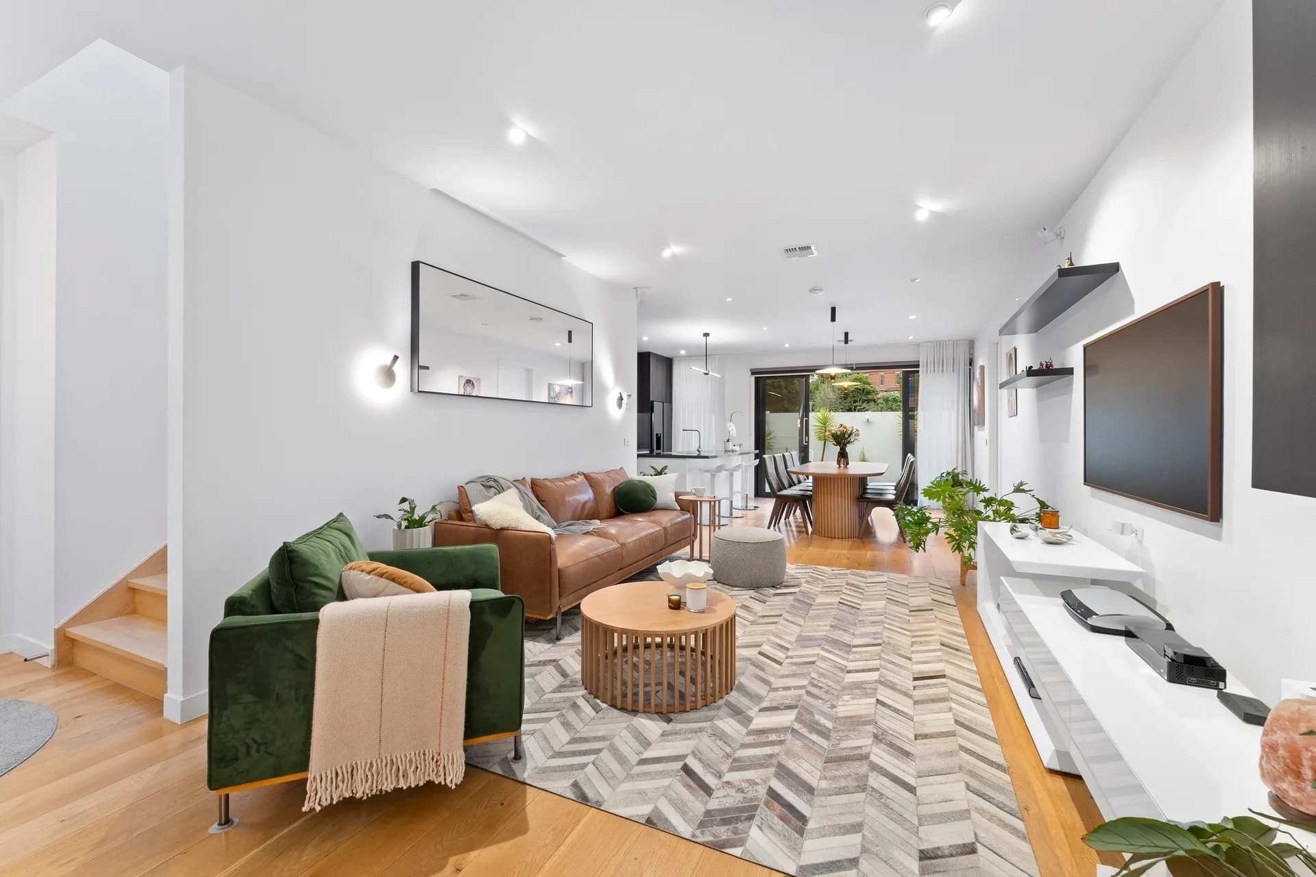 18 Ellsworth Crescent, Camberwell - Thumbnail 4