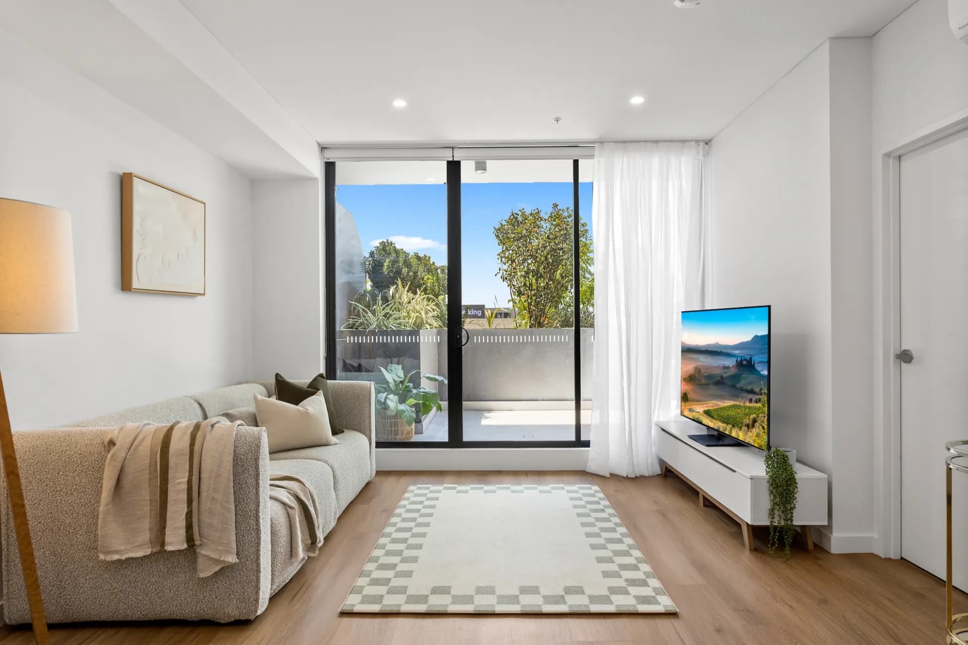 107/49 Denison Street, Wollongong - Thumbnail 2