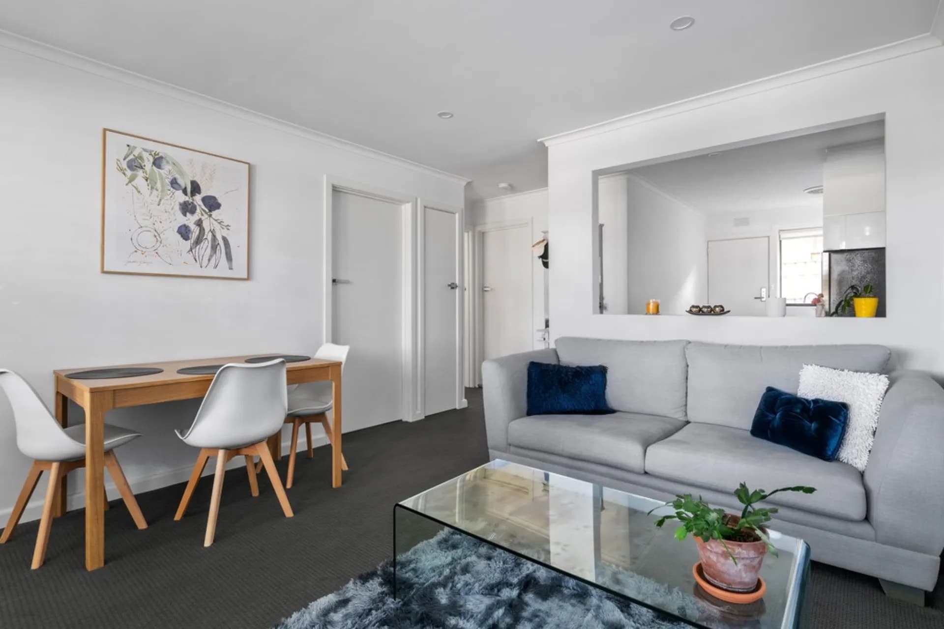 2/14 Hampton Road, Essendon - Image 1