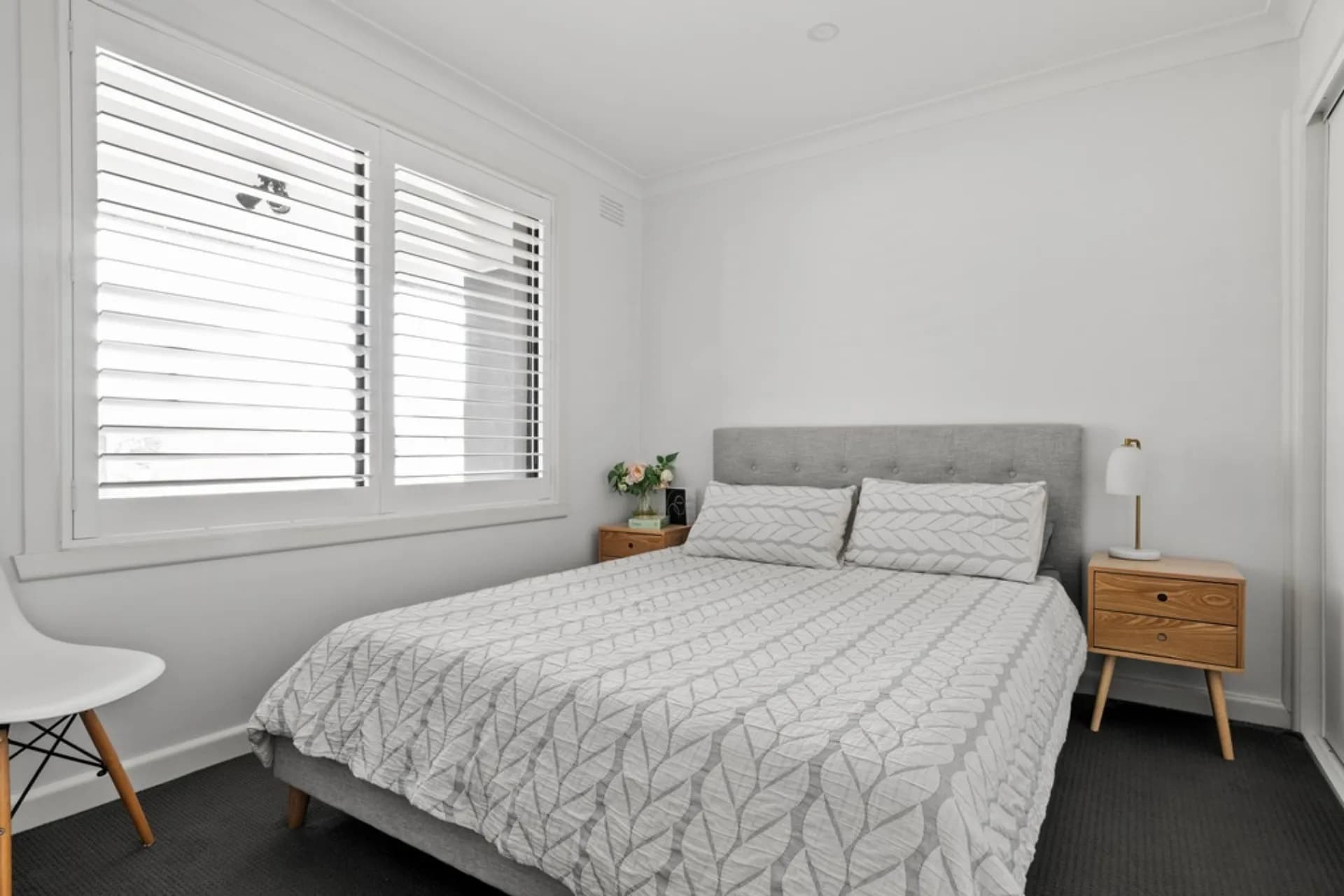 2/14 Hampton Road, Essendon - Thumbnail 4