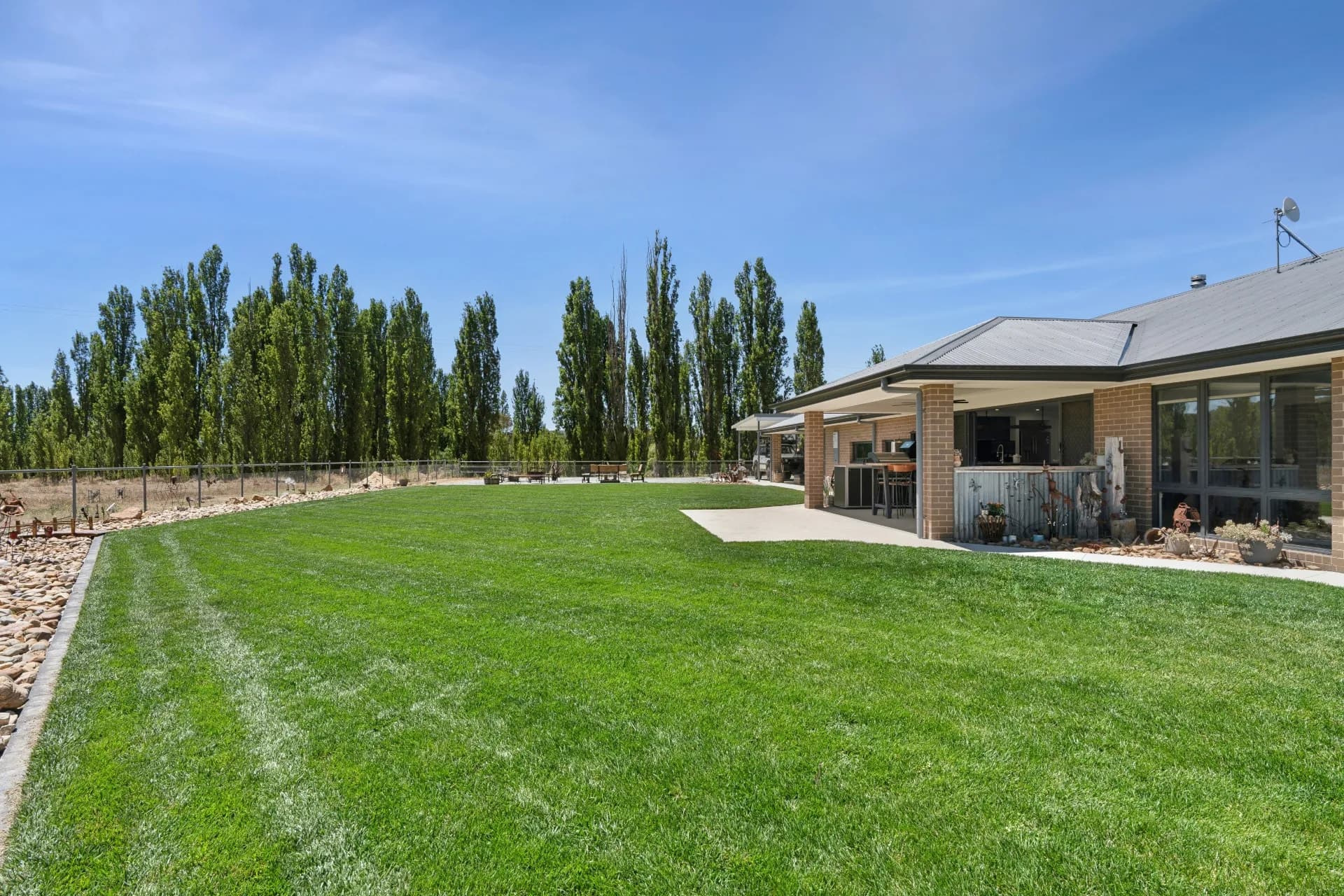 203 Williamsdale Road, Burra - Thumbnail 2