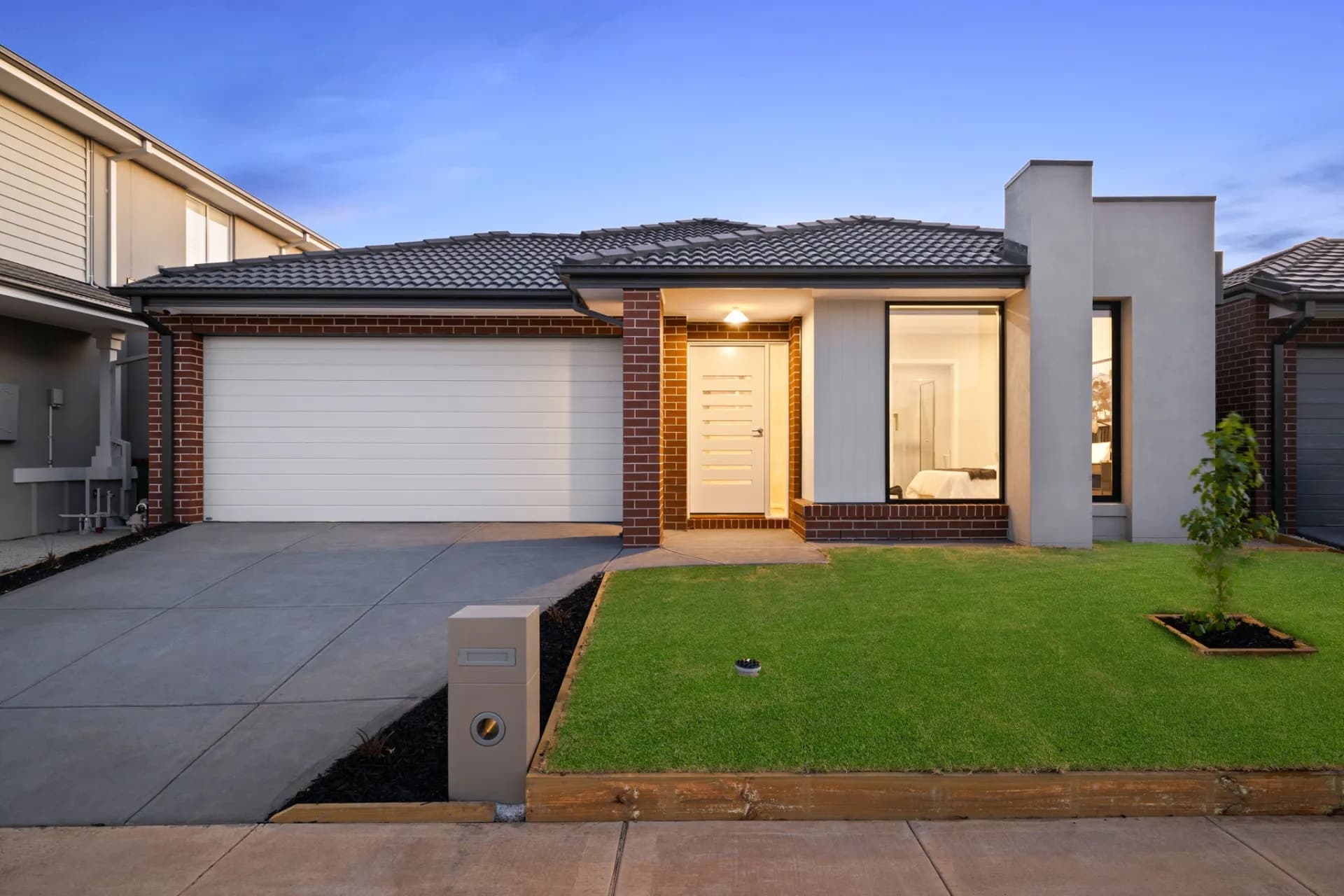 7  Farmingdale Street, Manor Lakes - Image 1