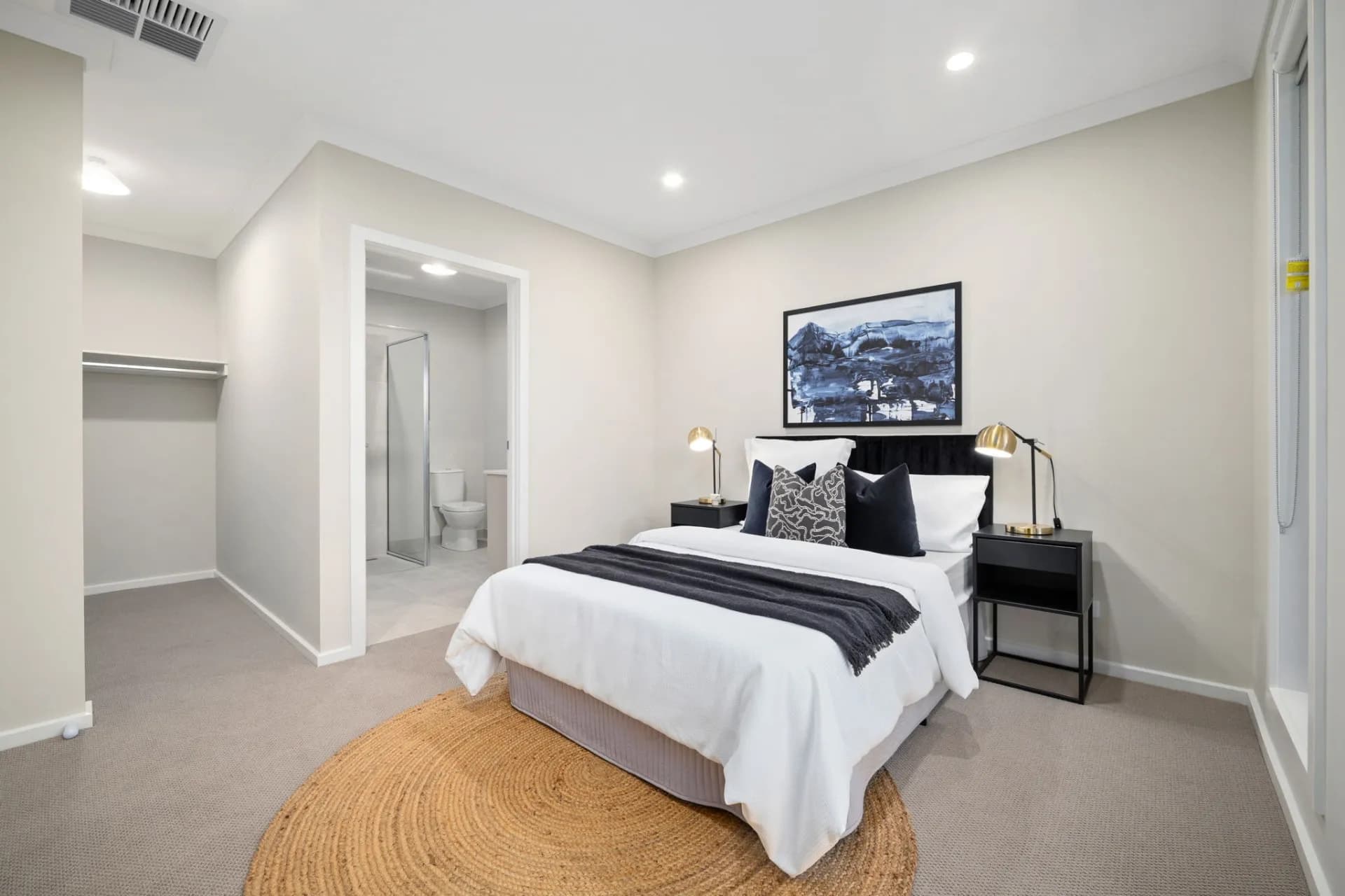 7  Farmingdale Street, Manor Lakes - Thumbnail 2