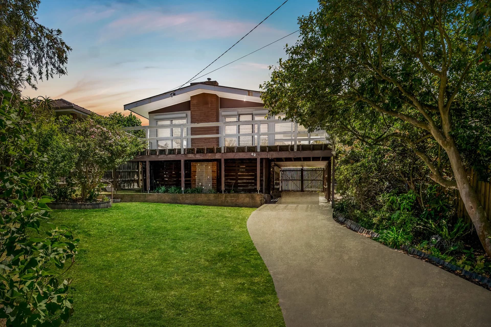 42 First Avenue, Rosebud - Thumbnail 2