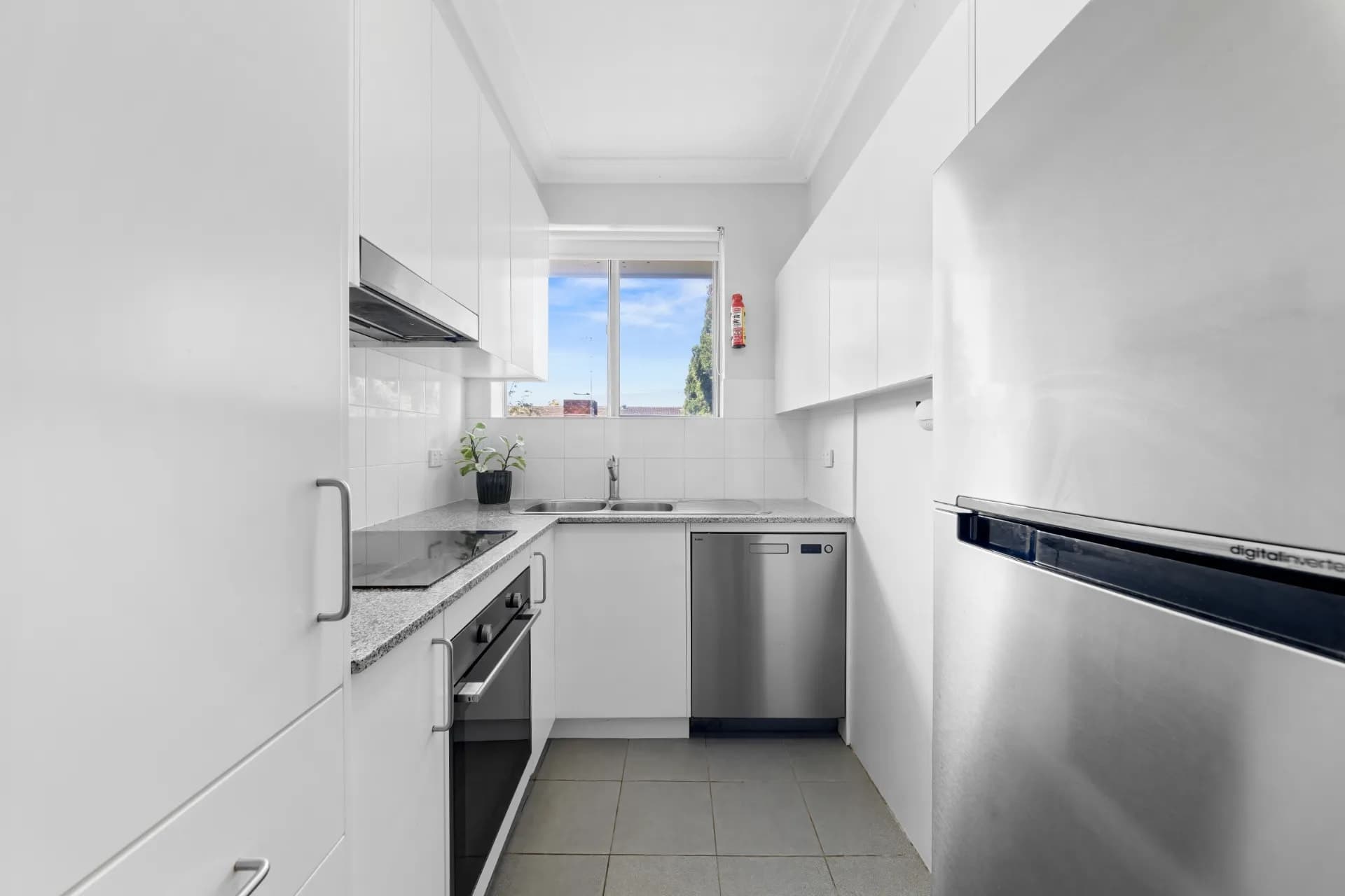 8/13 Queensborough Road, Croydon Park - Thumbnail 2
