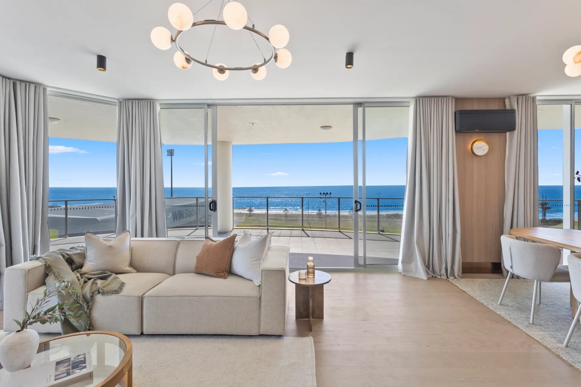 67/62 Harbour Street, Wollongong - Thumbnail 2