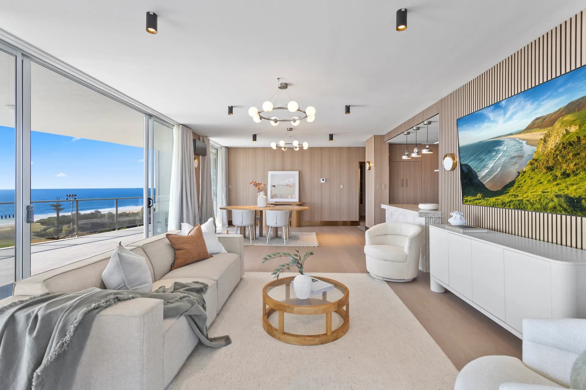 67/62 Harbour Street, Wollongong - Thumbnail 3