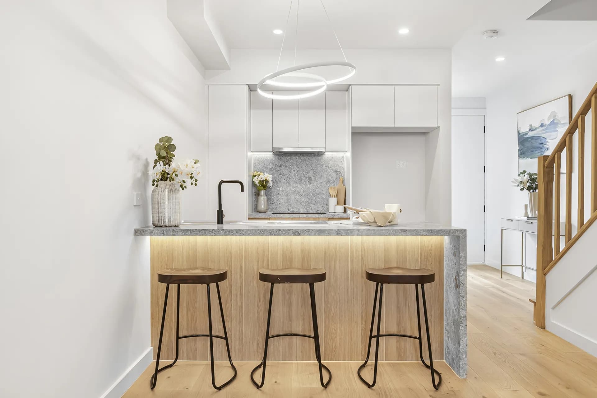 187b  Bell  Street, Coburg - Thumbnail 2