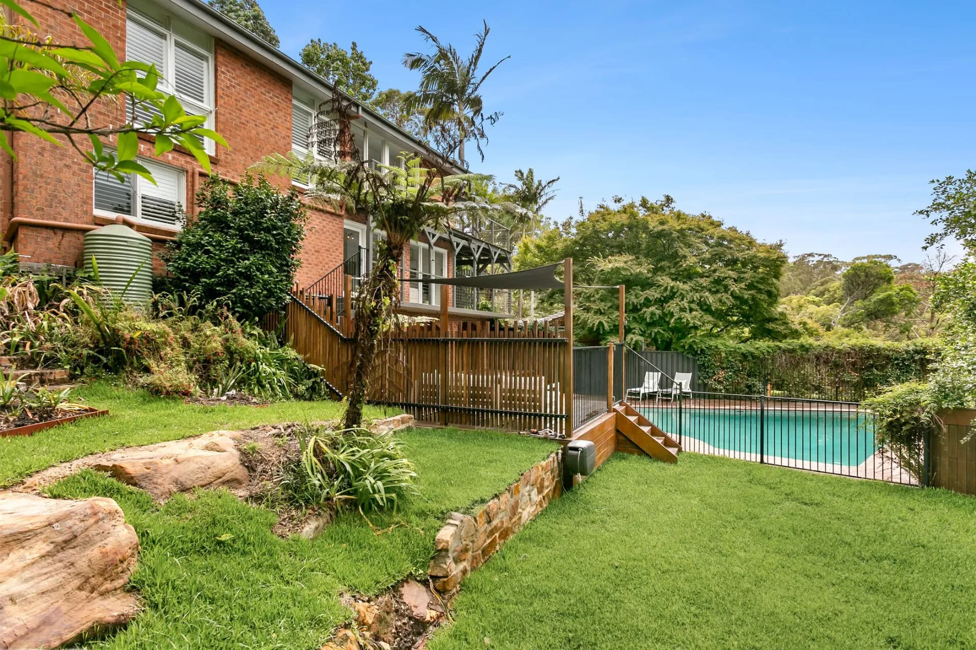 12 Tuscan Place, Beacon Hill - Thumbnail 4