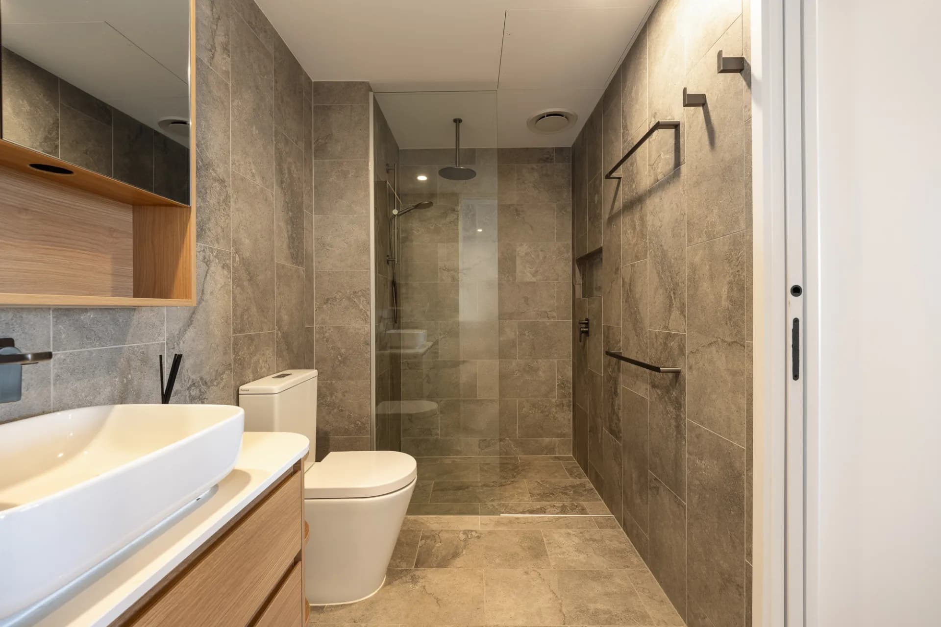 135 Aqua Street, Newport - Thumbnail 8