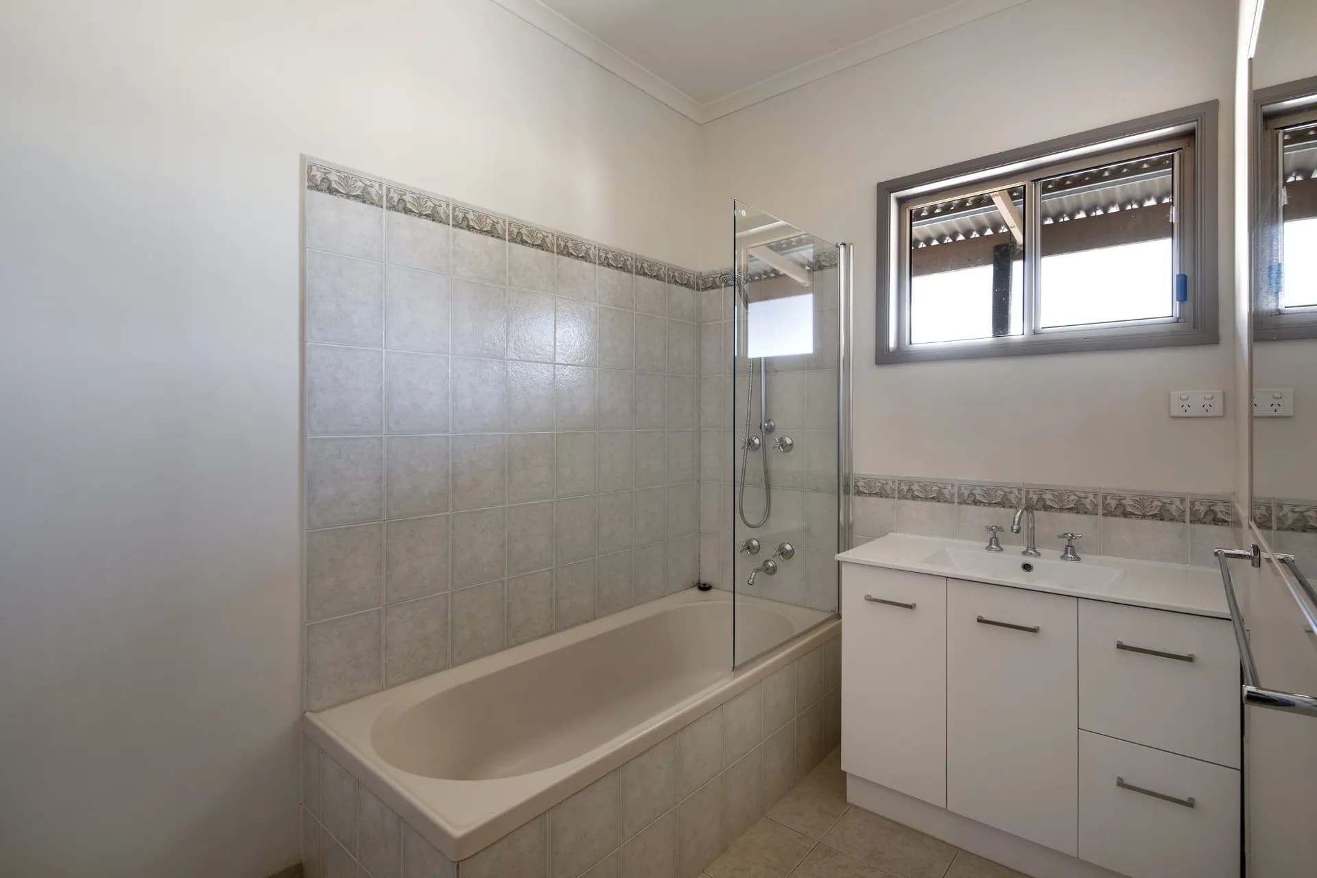 8 Hawkins Road, Campbells Creek, VIC, Campbells Creek - Thumbnail 8