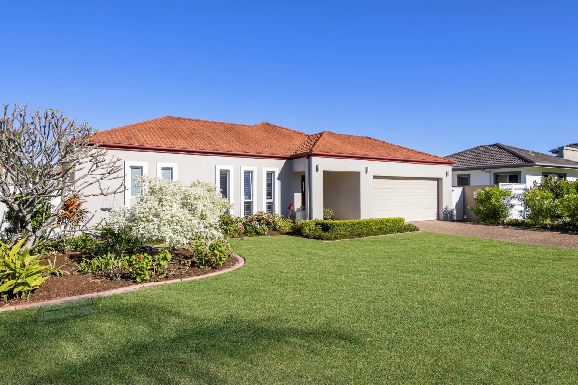 2032 Beaufort  Way, Hope Island, QLD, Hope Island - Thumbnail 2