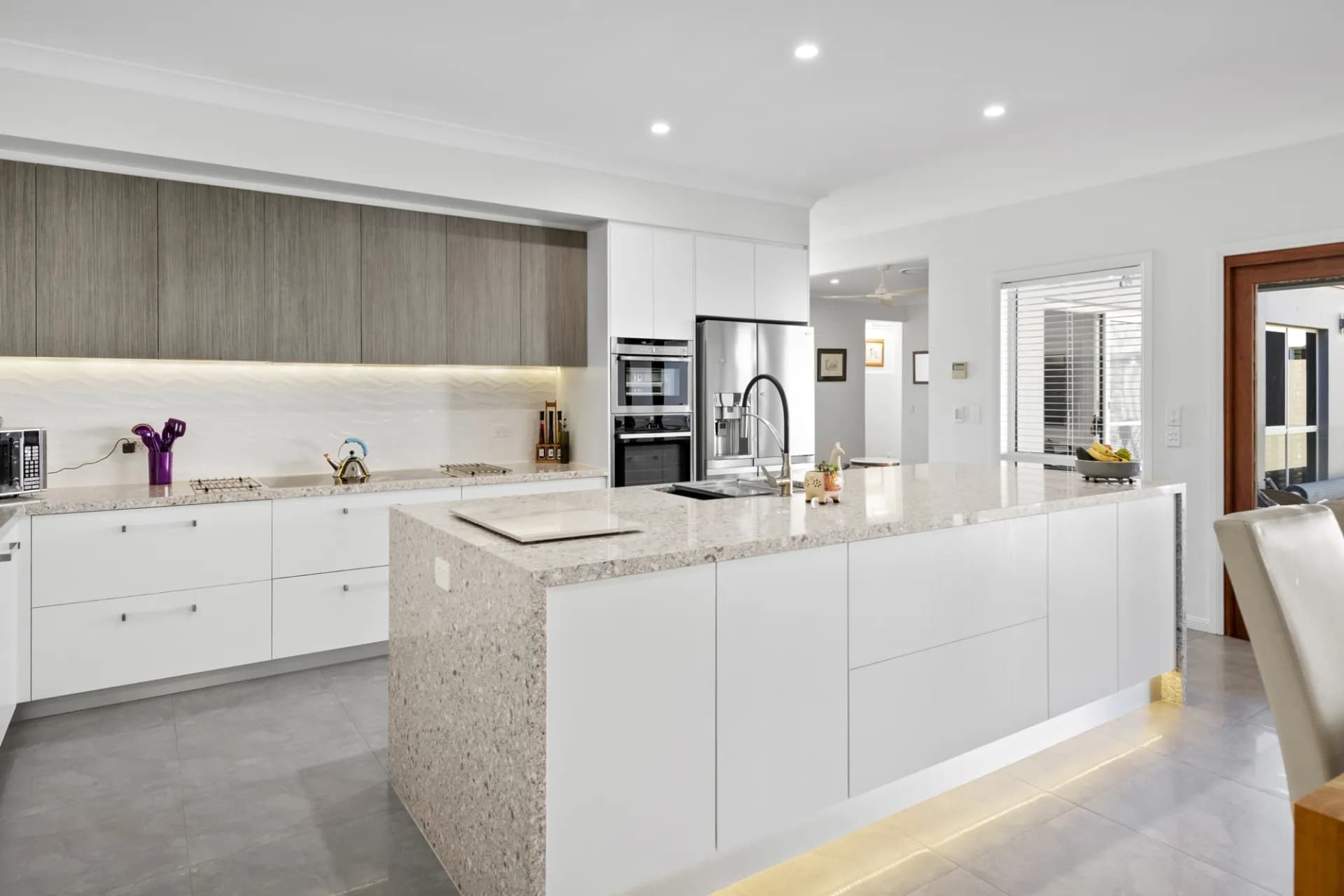 2032 Beaufort  Way, Hope Island, QLD, Hope Island - Thumbnail 5