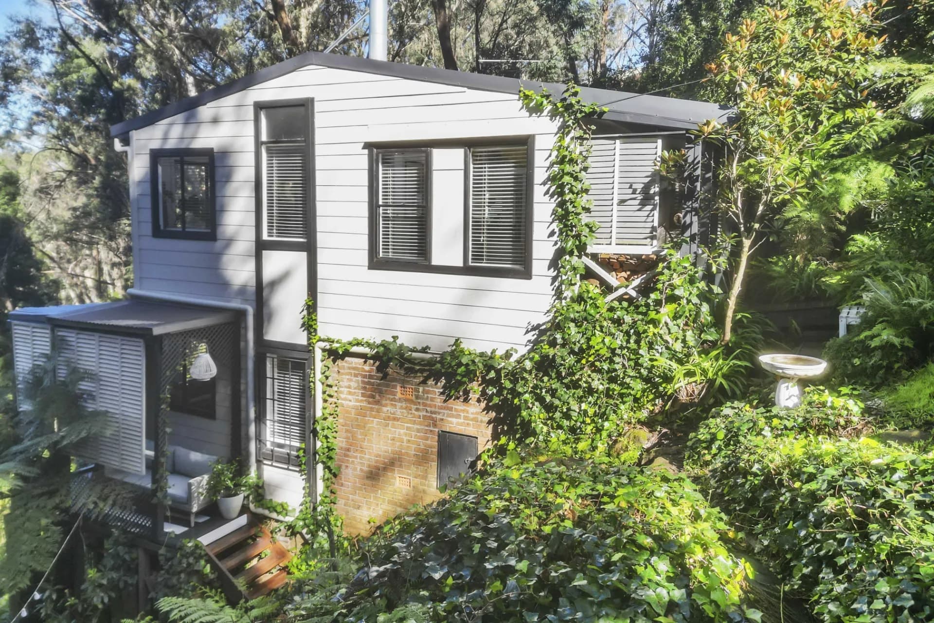 87 Henderson Road, Wentworth Falls - Image 1
