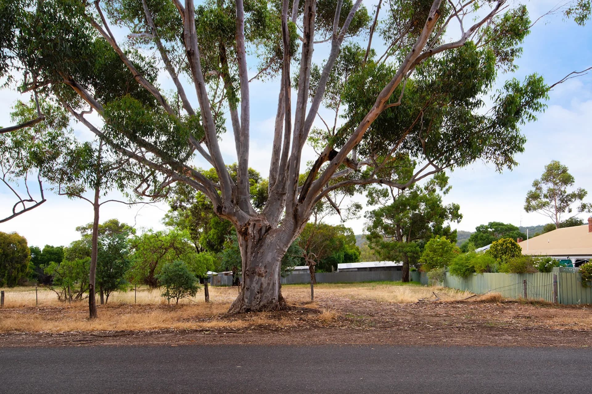 CA 3 Parker Street, Maldon, VIC, Maldon - Thumbnail 4