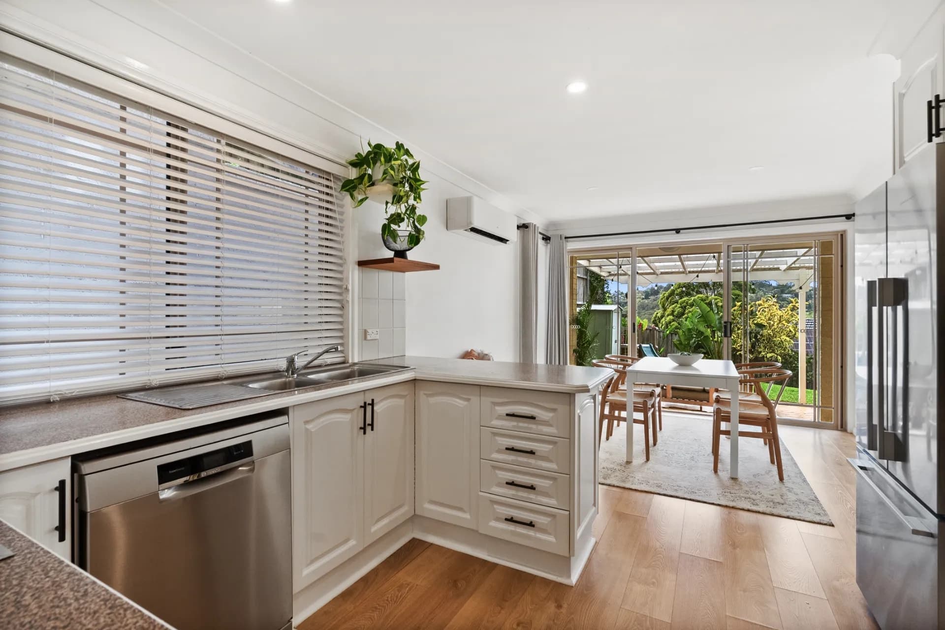 73A The Esplanade, Frenchs Forest - Thumbnail 4