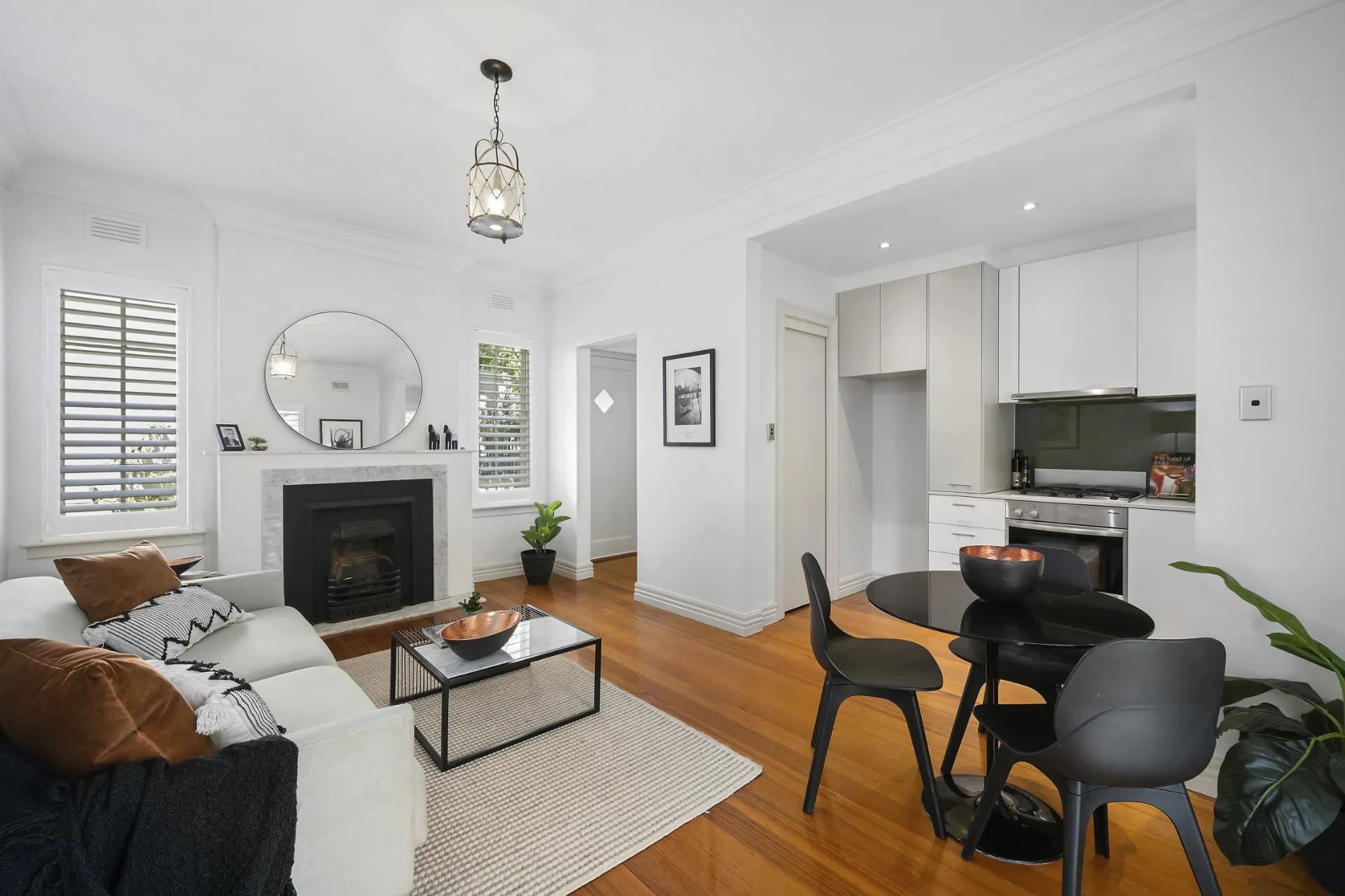 1/72 Canterbury Road, Toorak - Thumbnail 3