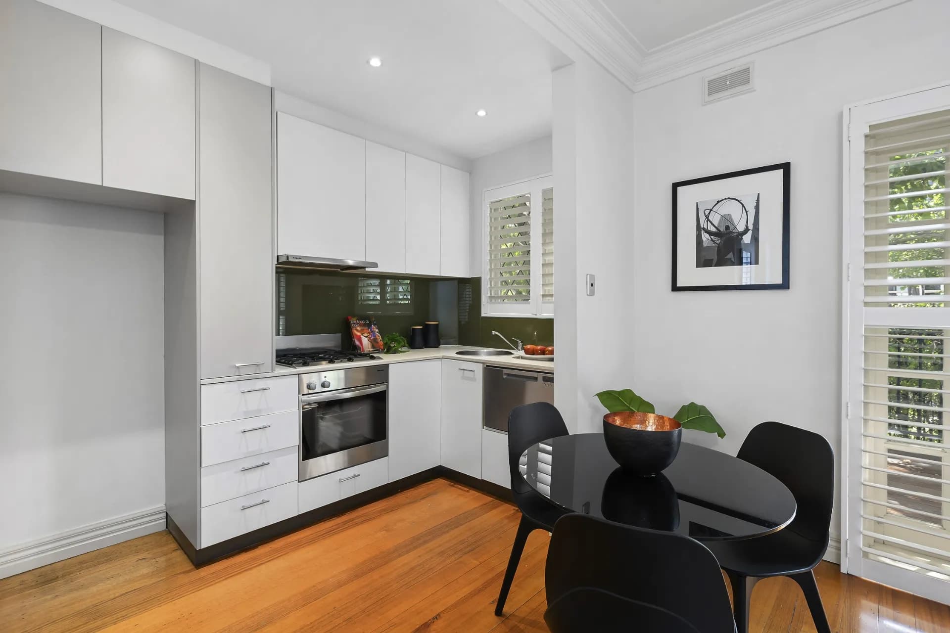 1/72 Canterbury Road, Toorak - Thumbnail 4