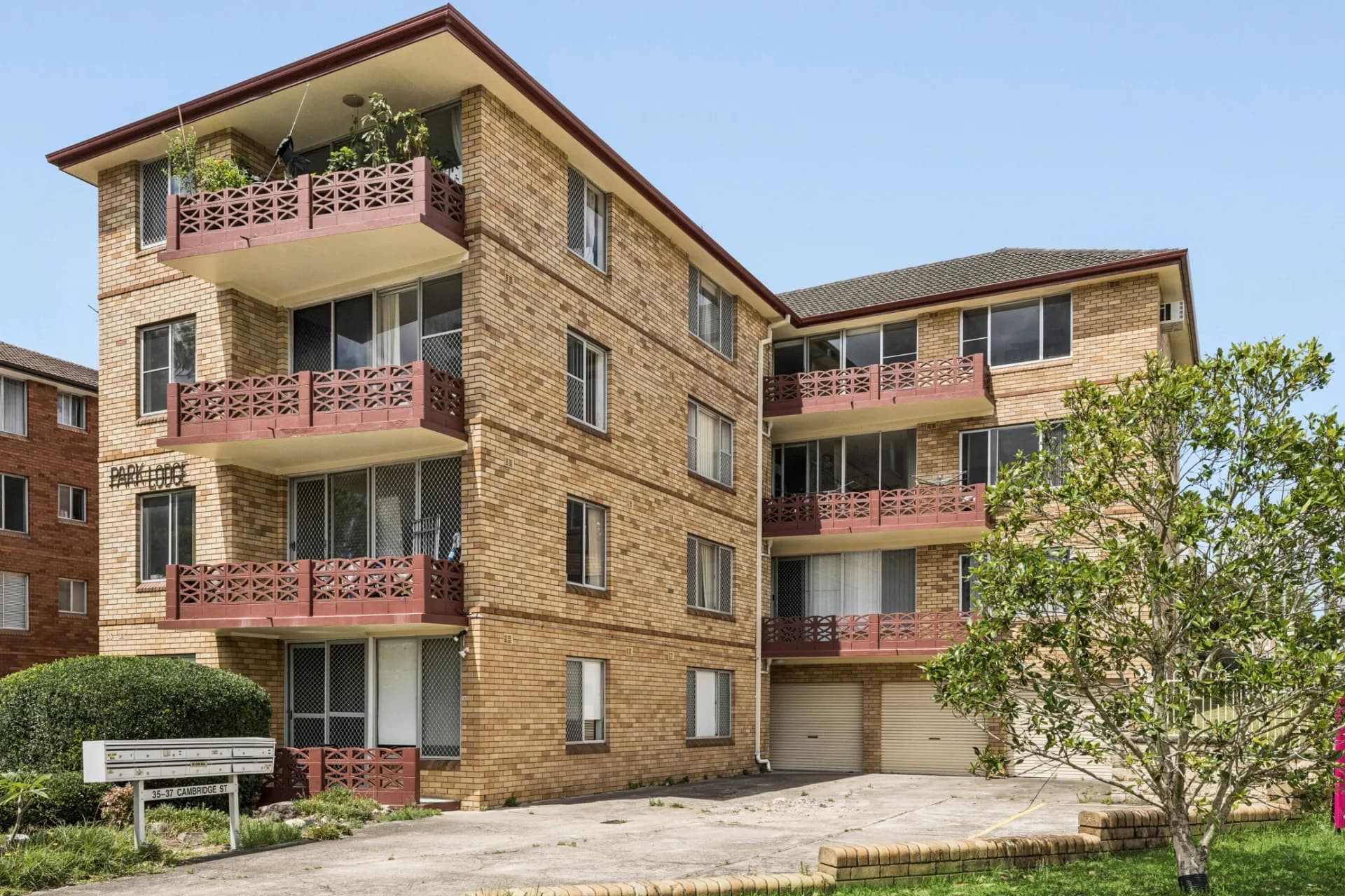10/35 Cambridge Street, Penshurst - Image 1