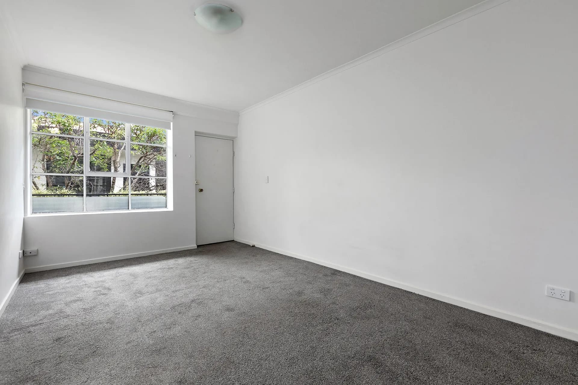 10/13 Crimea Street, St Kilda - Thumbnail 4