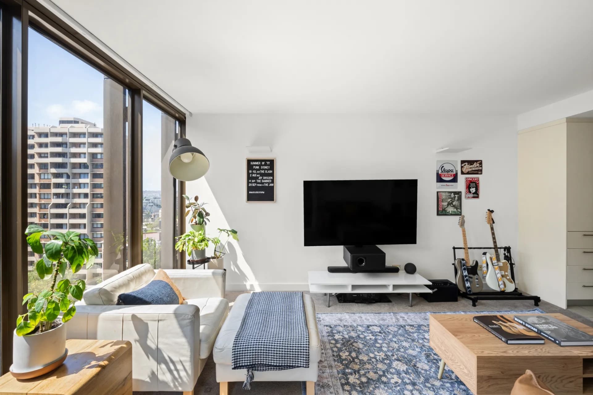 805/20 Pelican Street, Surry Hills - Thumbnail 2