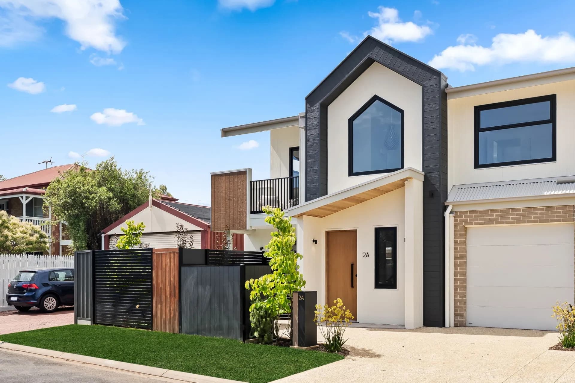 2A St Leonards Court, Glenelg North - Thumbnail 2