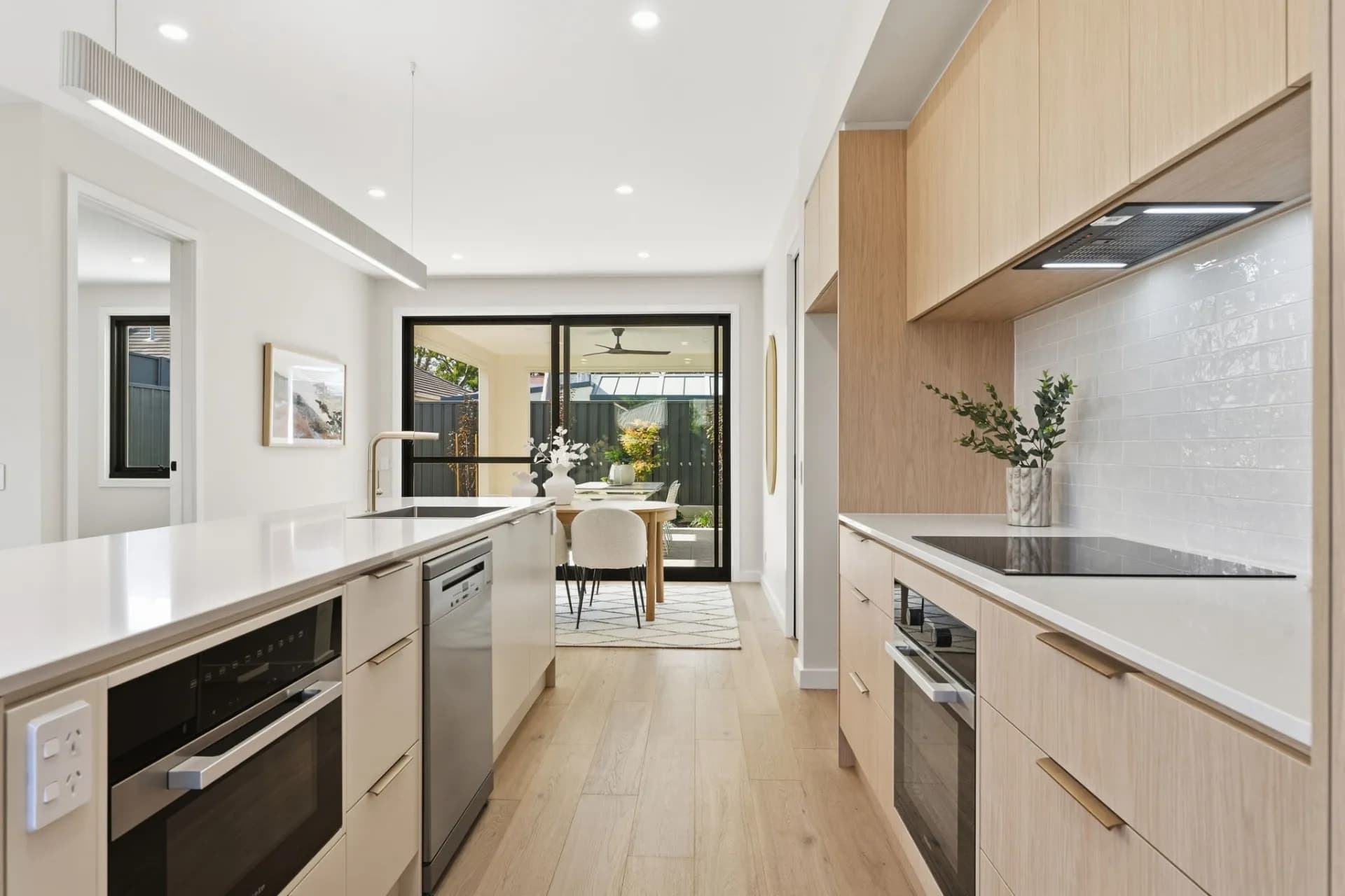 2A St Leonards Court, Glenelg North - Thumbnail 5