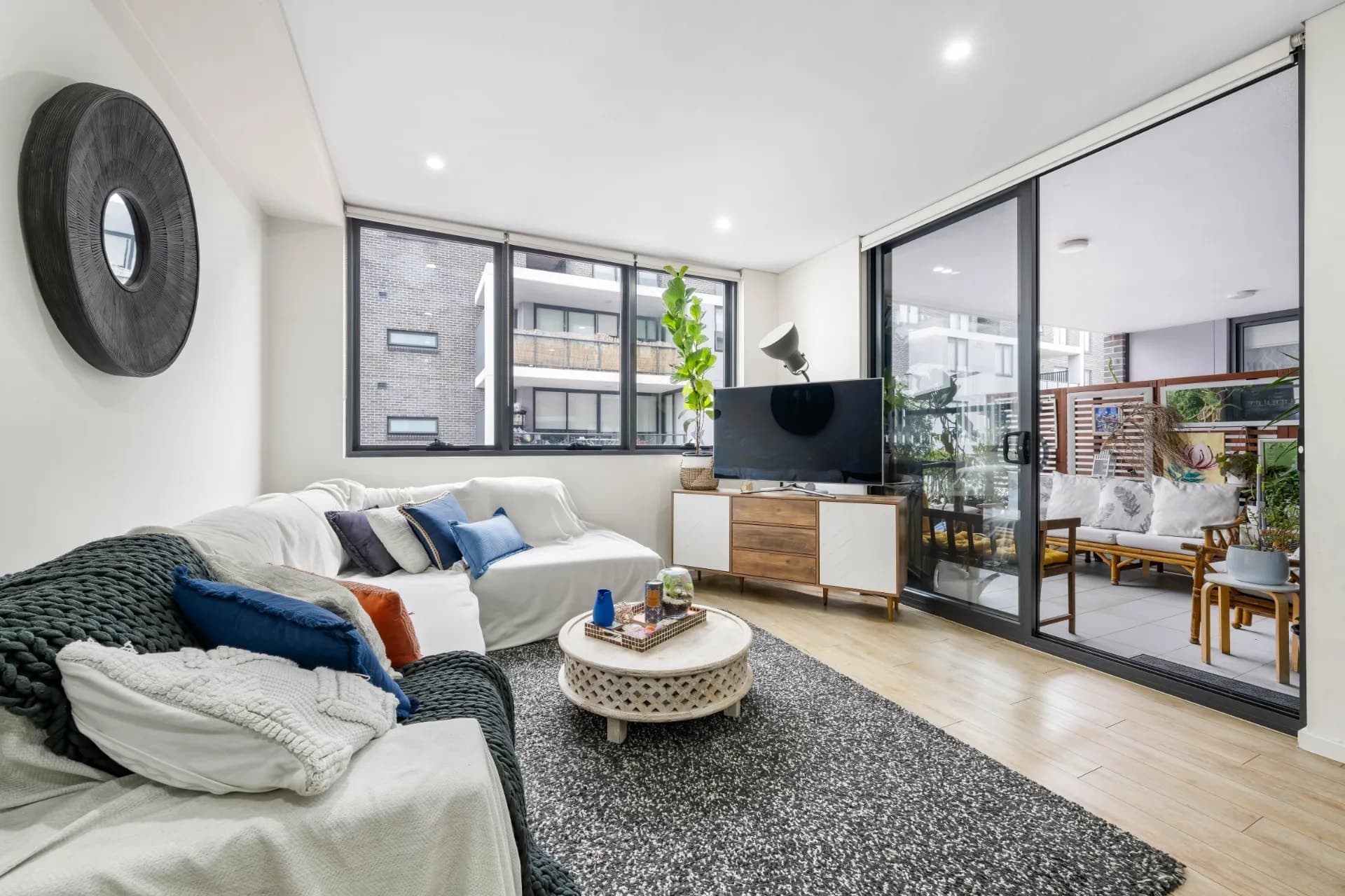 212/364-374 Canterbury Road, Canterbury - Image 1