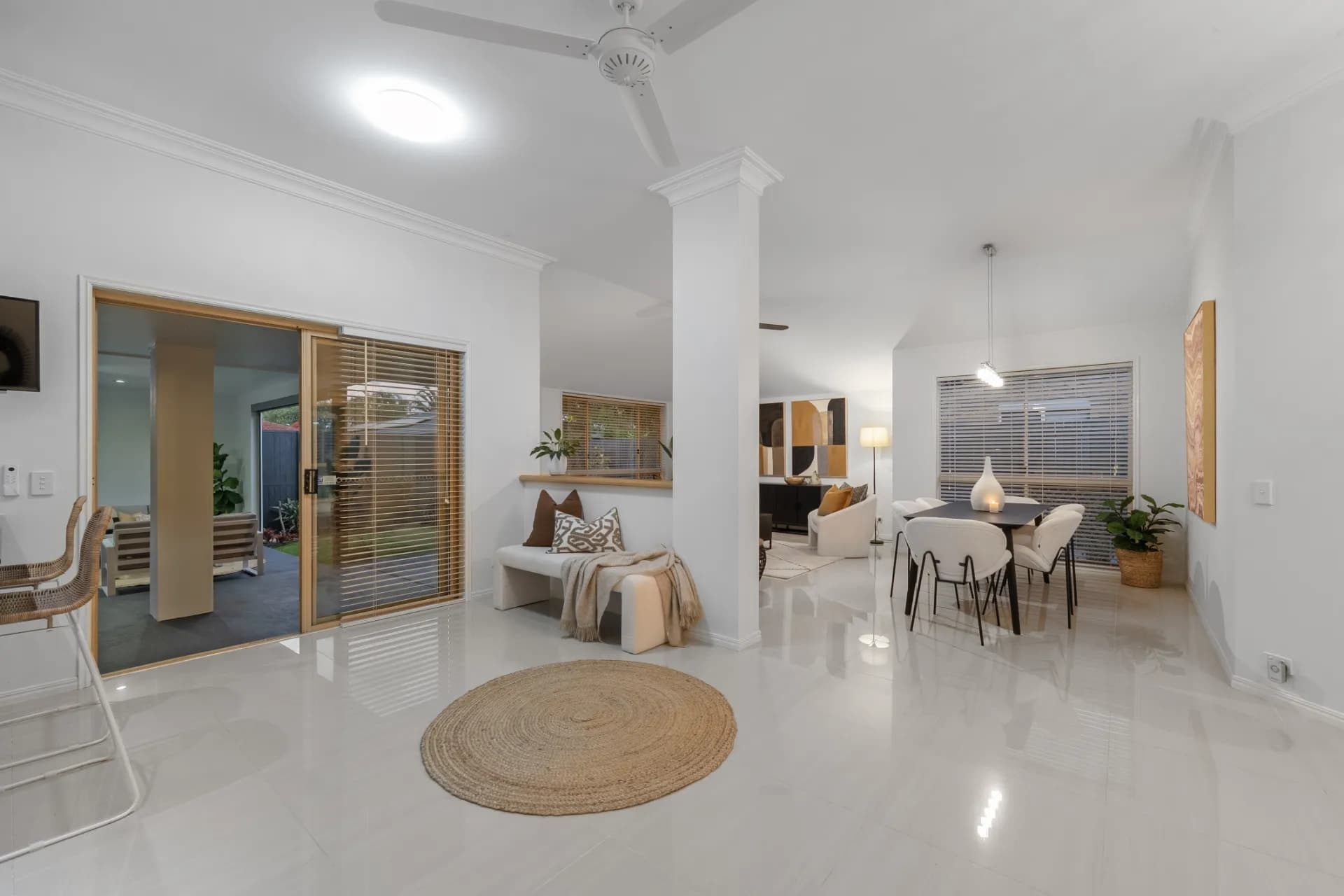 25 Oakleigh Circuit, Robina - Thumbnail 5