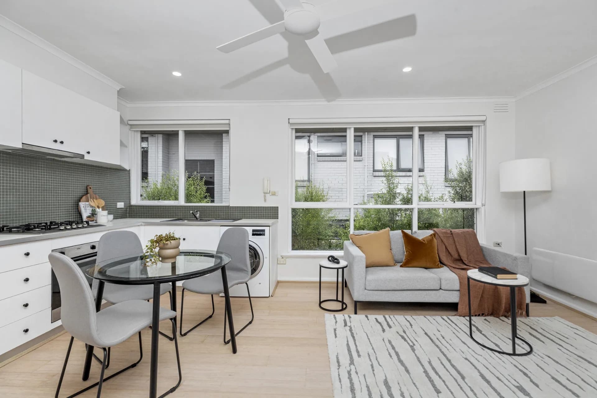 9/58 Byron Street, Elwood - Thumbnail 2