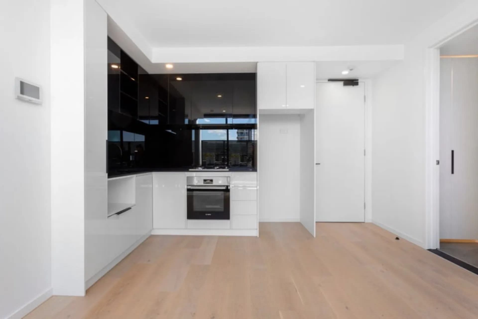 305/8 New  Street, Richmond, VIC, Richmond - Thumbnail 2