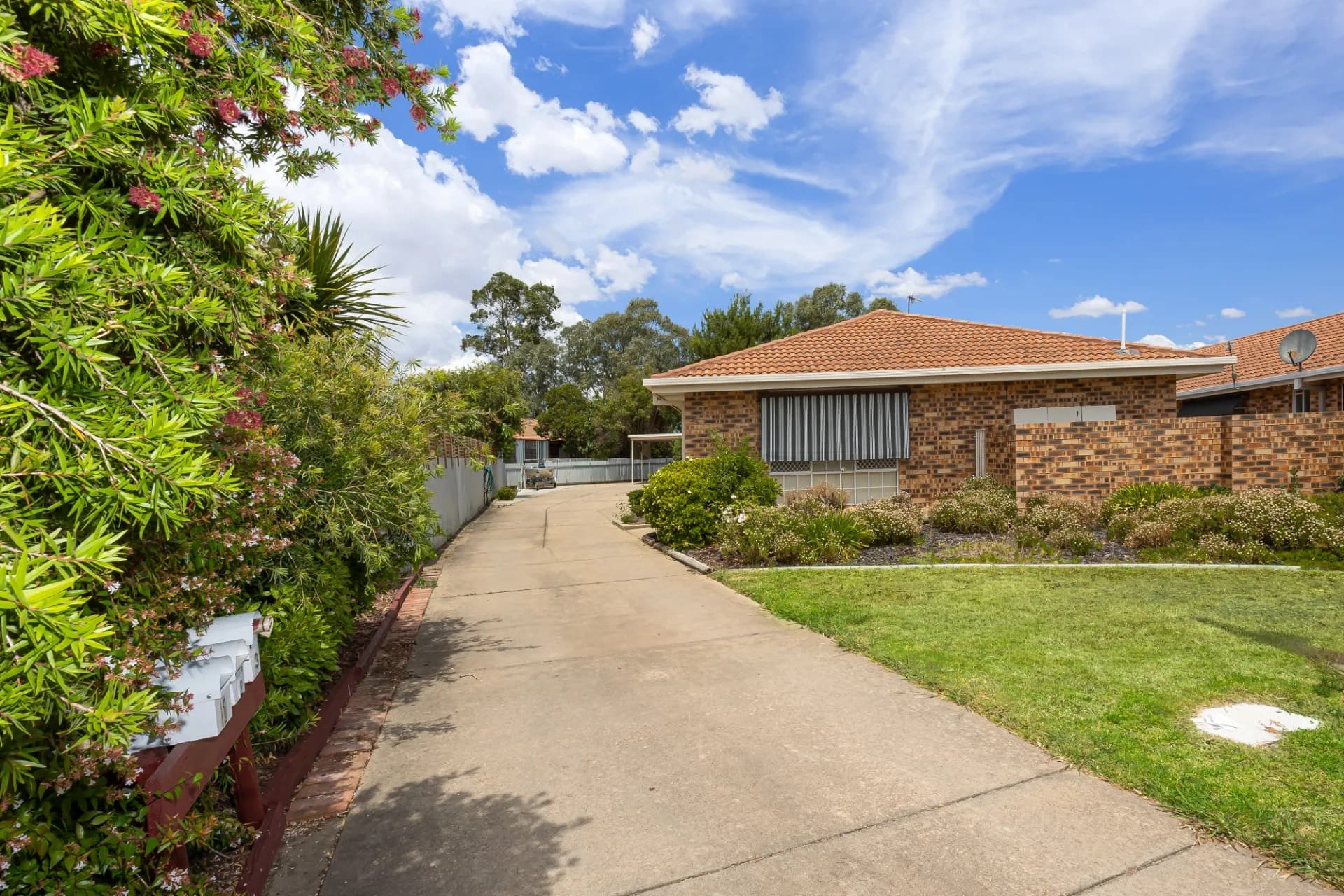 2/24 Incarnie Crescent, Wagga Wagga - Image 1