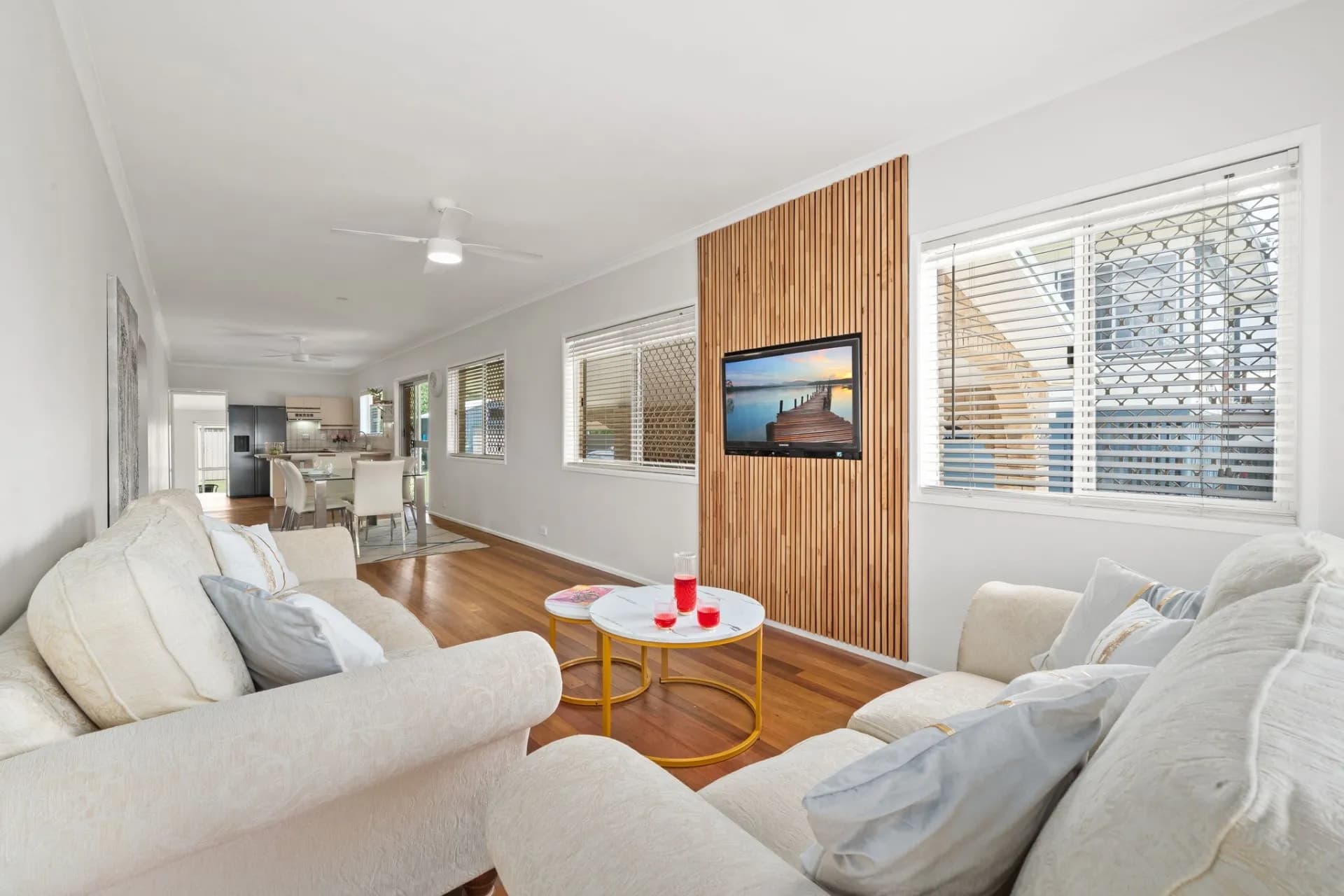 30  Cook Street, Golden Beach - Thumbnail 4