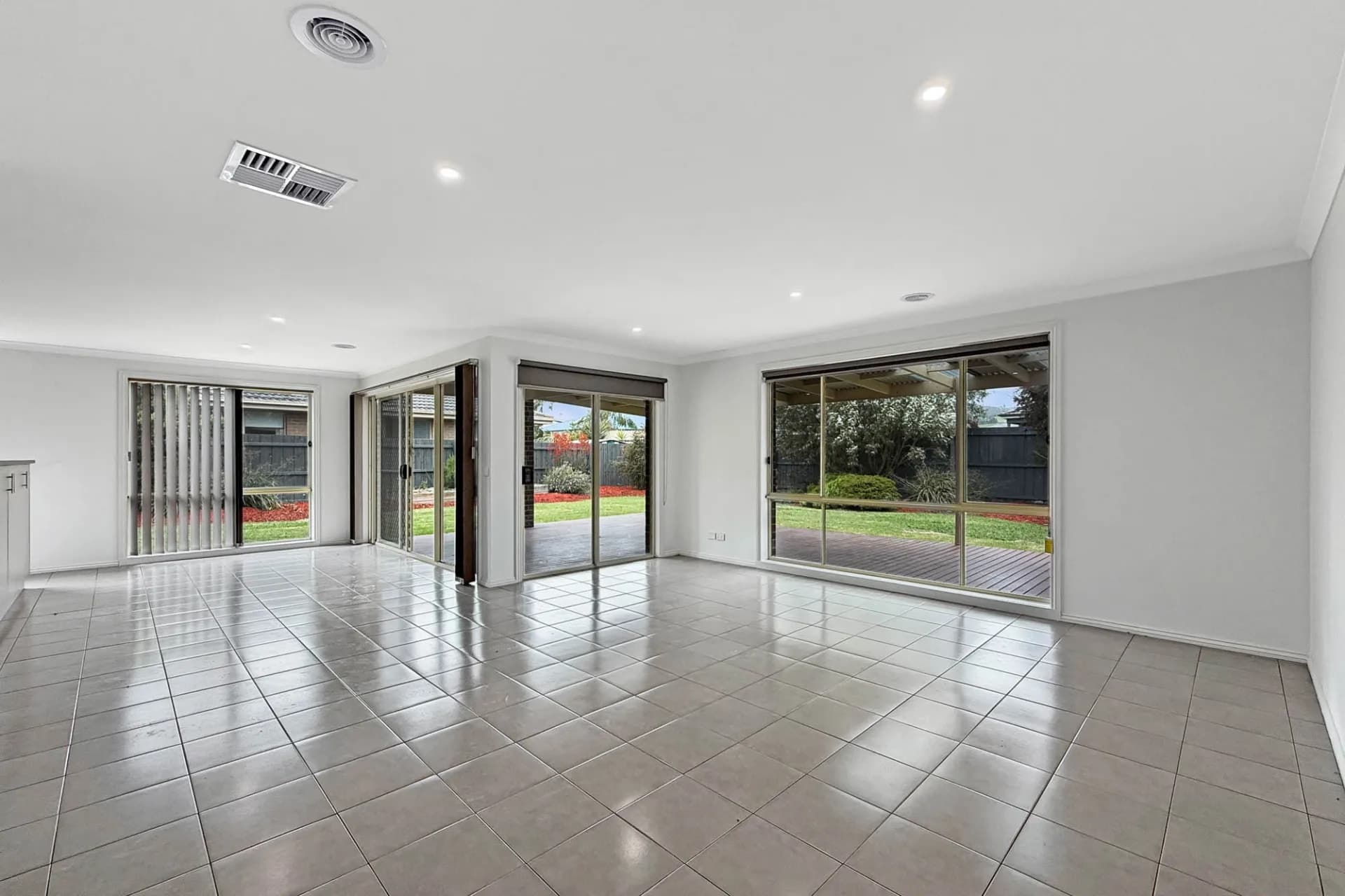 12 Thomas Weston Court, Yarragon - Thumbnail 2