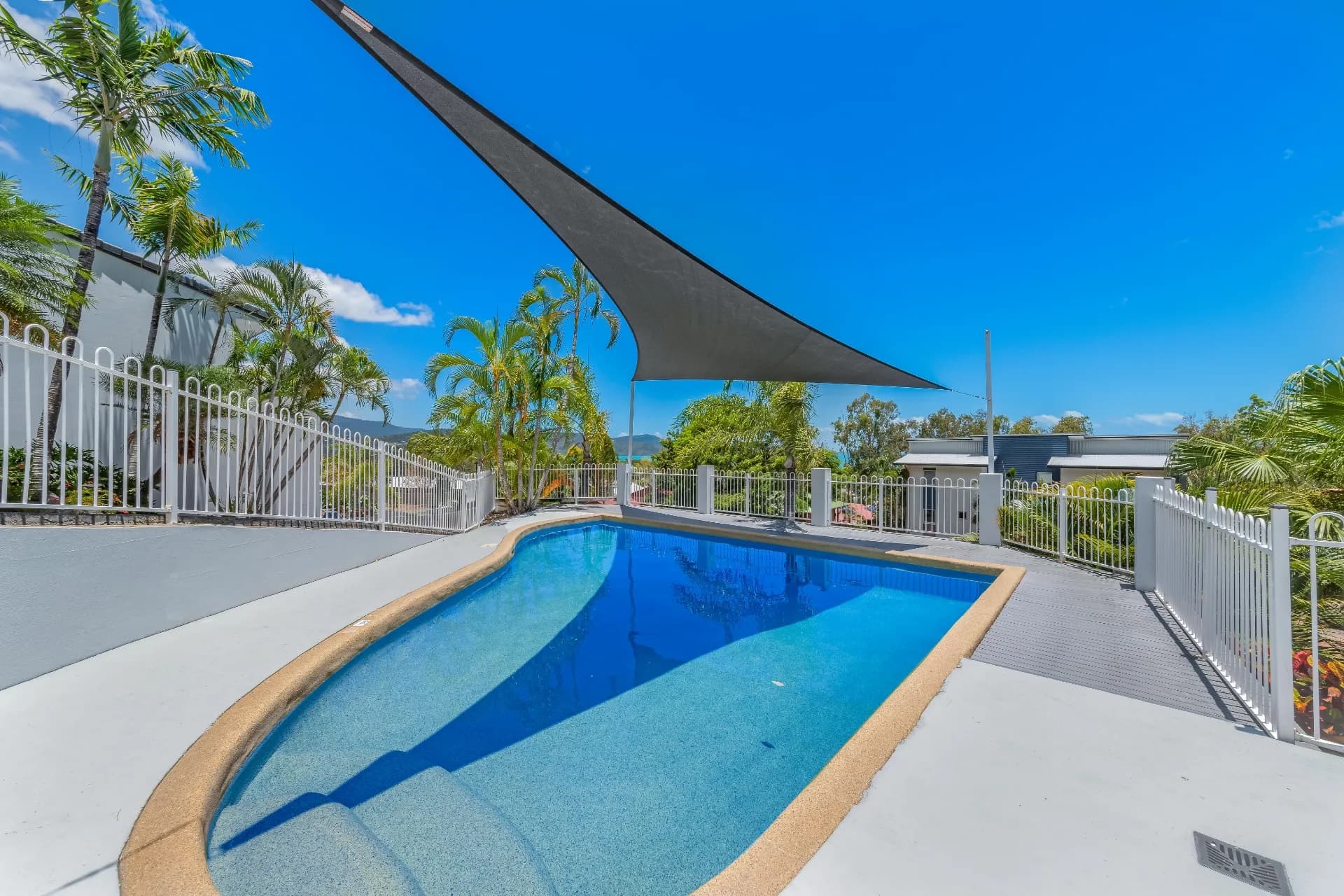 31/8 Eshelby Drive, Cannonvale - Thumbnail 7