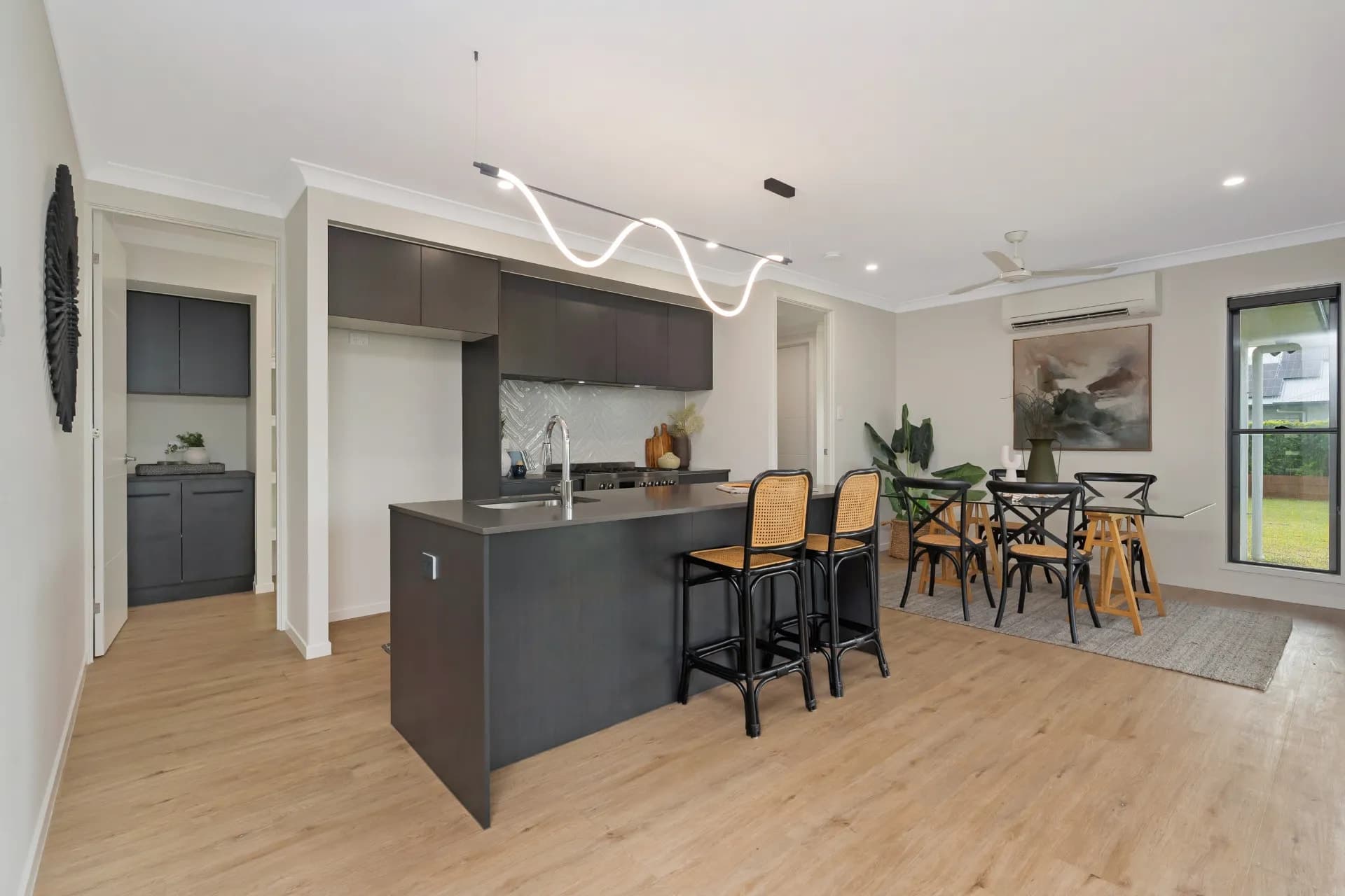 2 Cabras Street, Burdell - Thumbnail 6