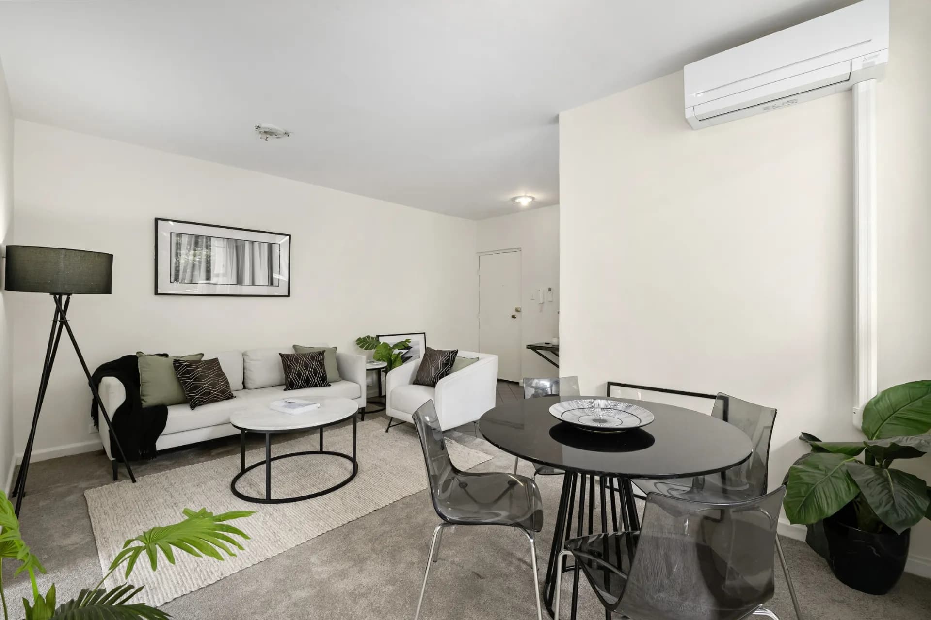 17/30 Mona Place, South Yarra - Thumbnail 3