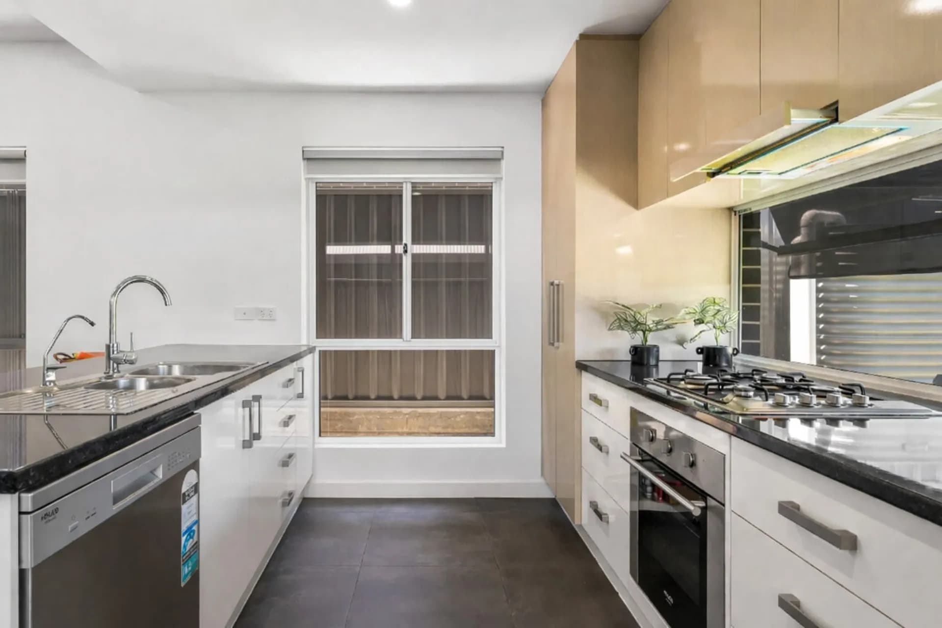 11B  Gould  Street, Para Hills - Thumbnail 4