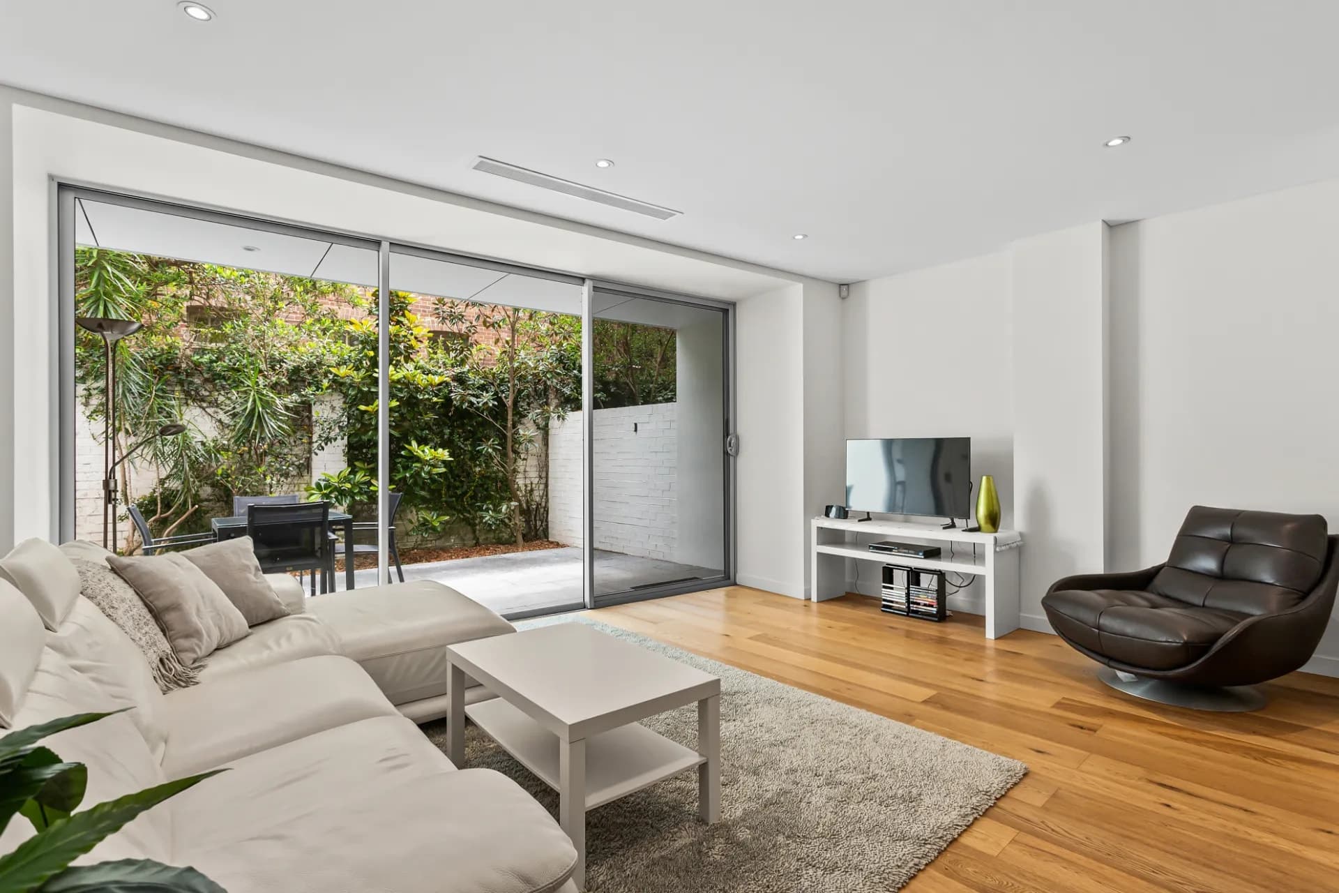 G04/431 Bourke Street, Surry Hills - Image 1