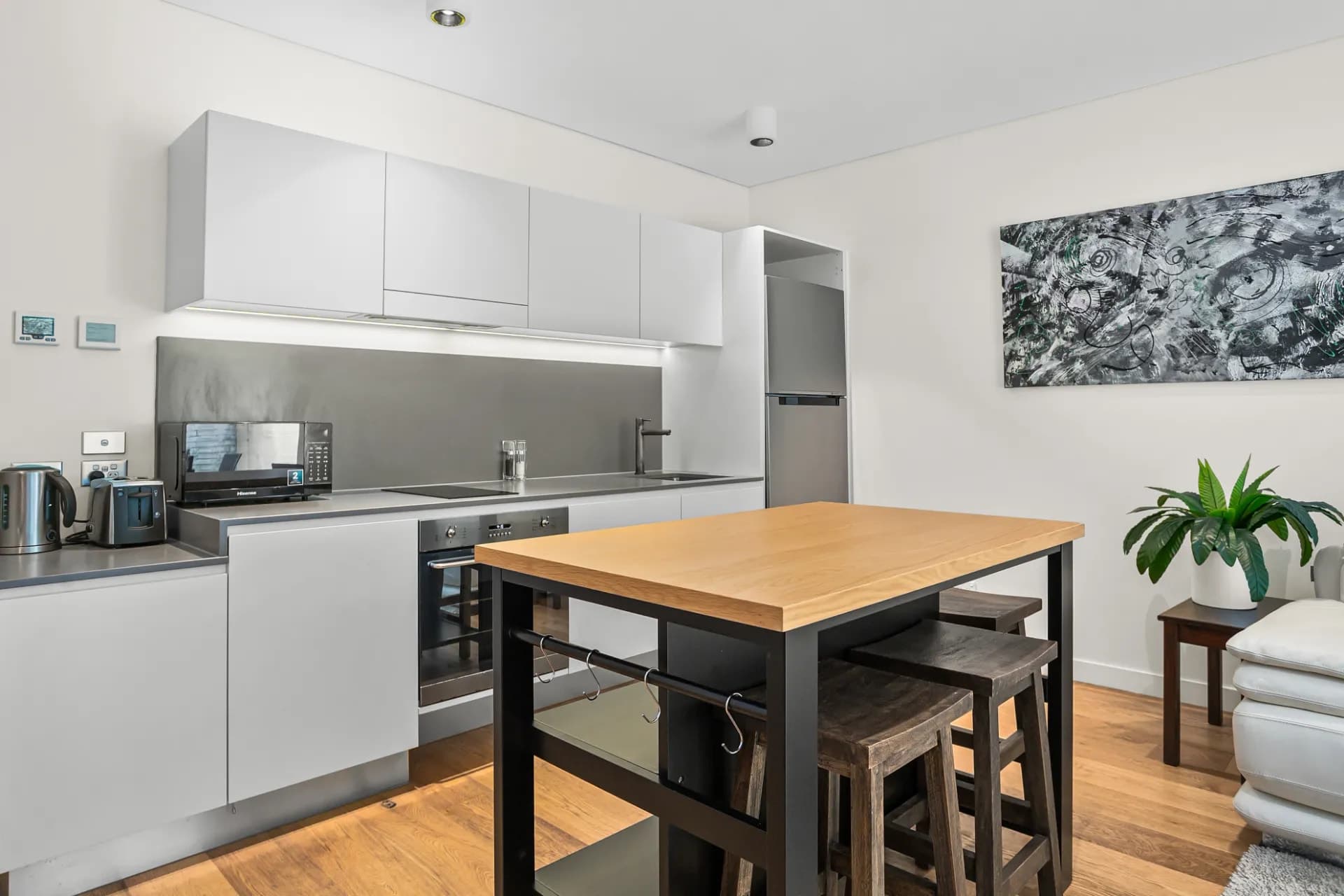 G04/431 Bourke Street, Surry Hills - Thumbnail 2