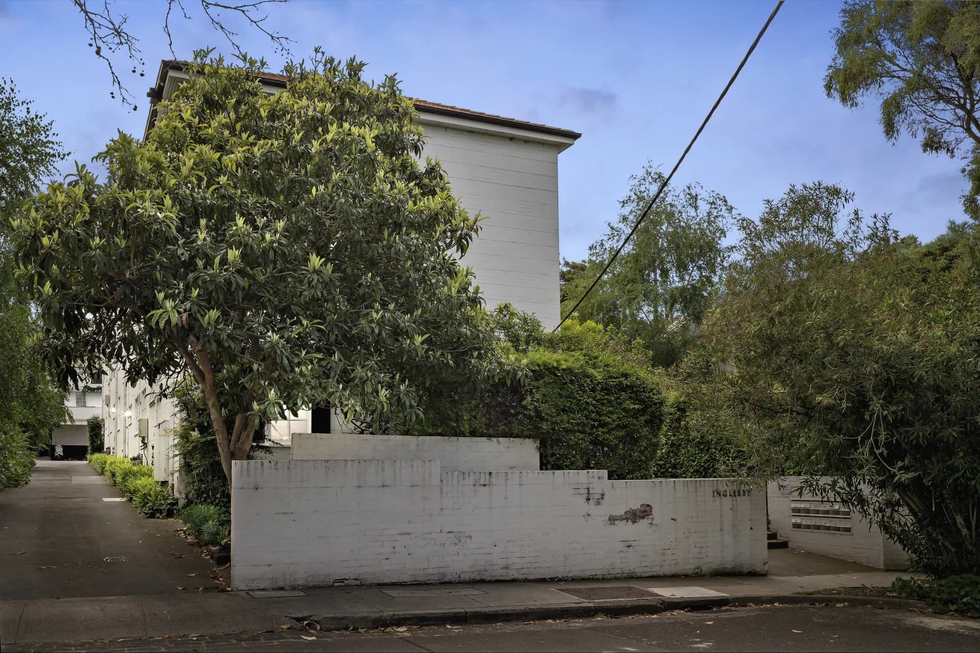 11/99 Caroline Street, South Yarra - Thumbnail 2