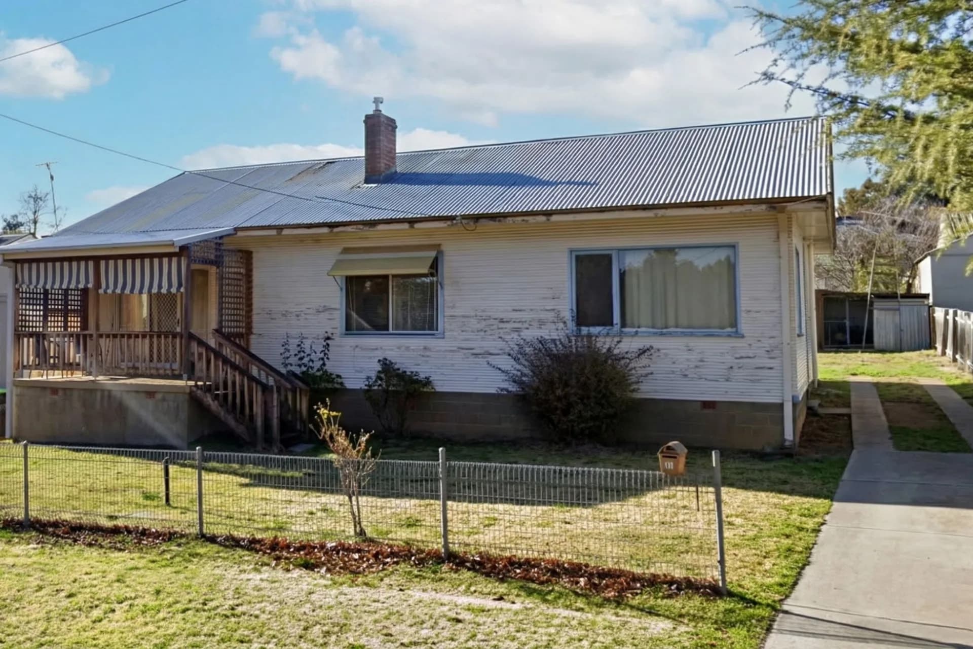 10 Buchan Parade, Cooma - Image 1