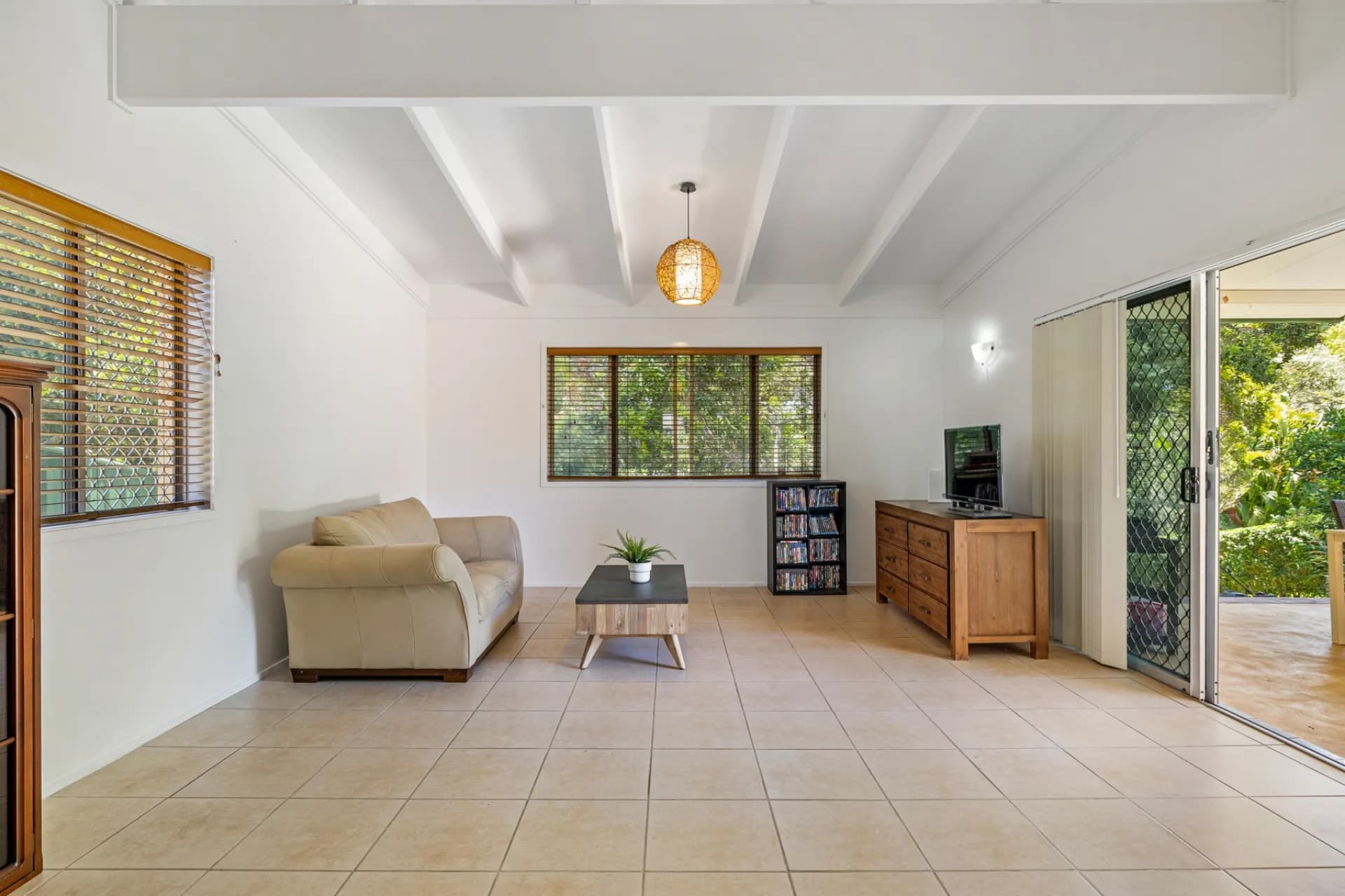 9 Conifer Street, Daisy Hill - Thumbnail 3