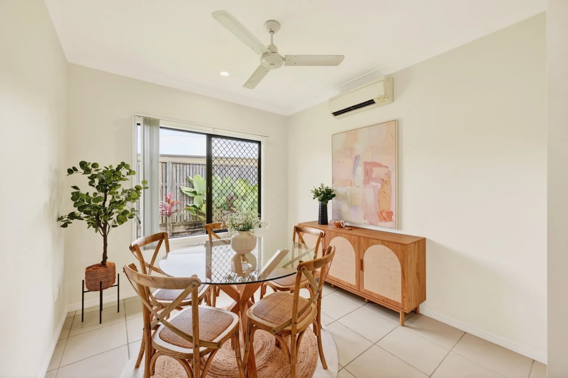 9 Rattray Street, Bushland Beach - Thumbnail 3