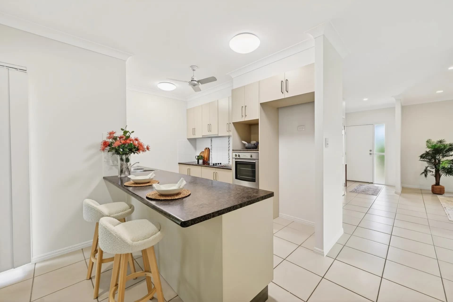 9 Rattray Street, Bushland Beach - Thumbnail 4