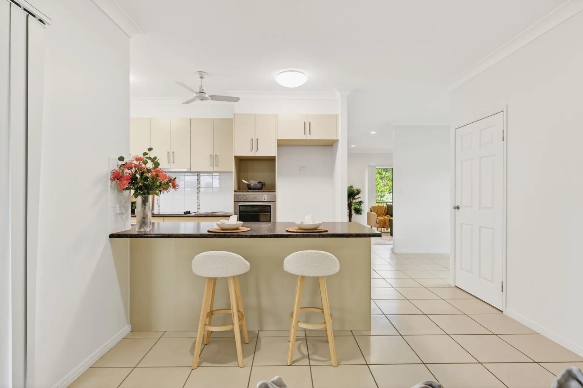 9 Rattray Street, Bushland Beach - Thumbnail 6