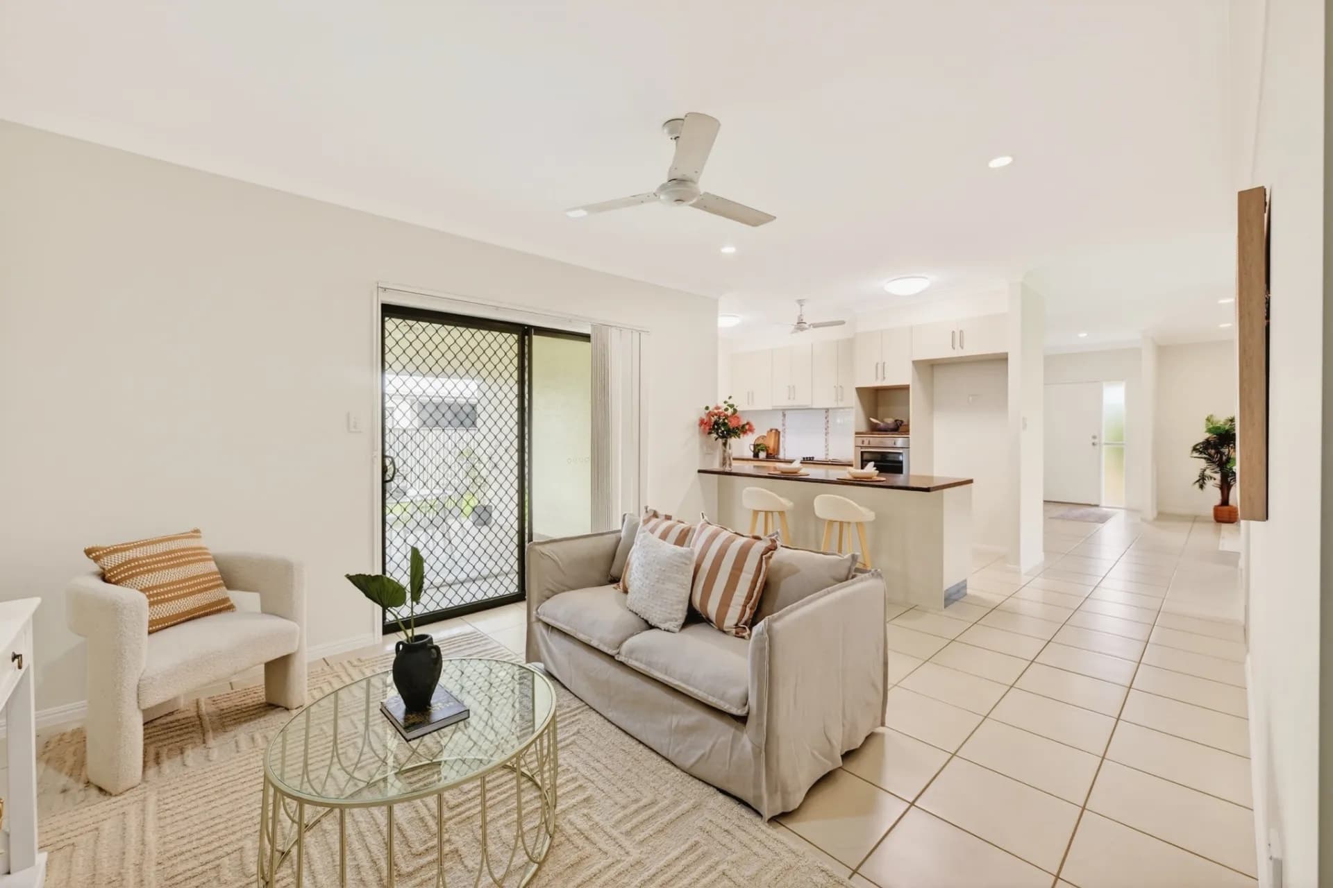 9 Rattray Street, Bushland Beach - Thumbnail 7