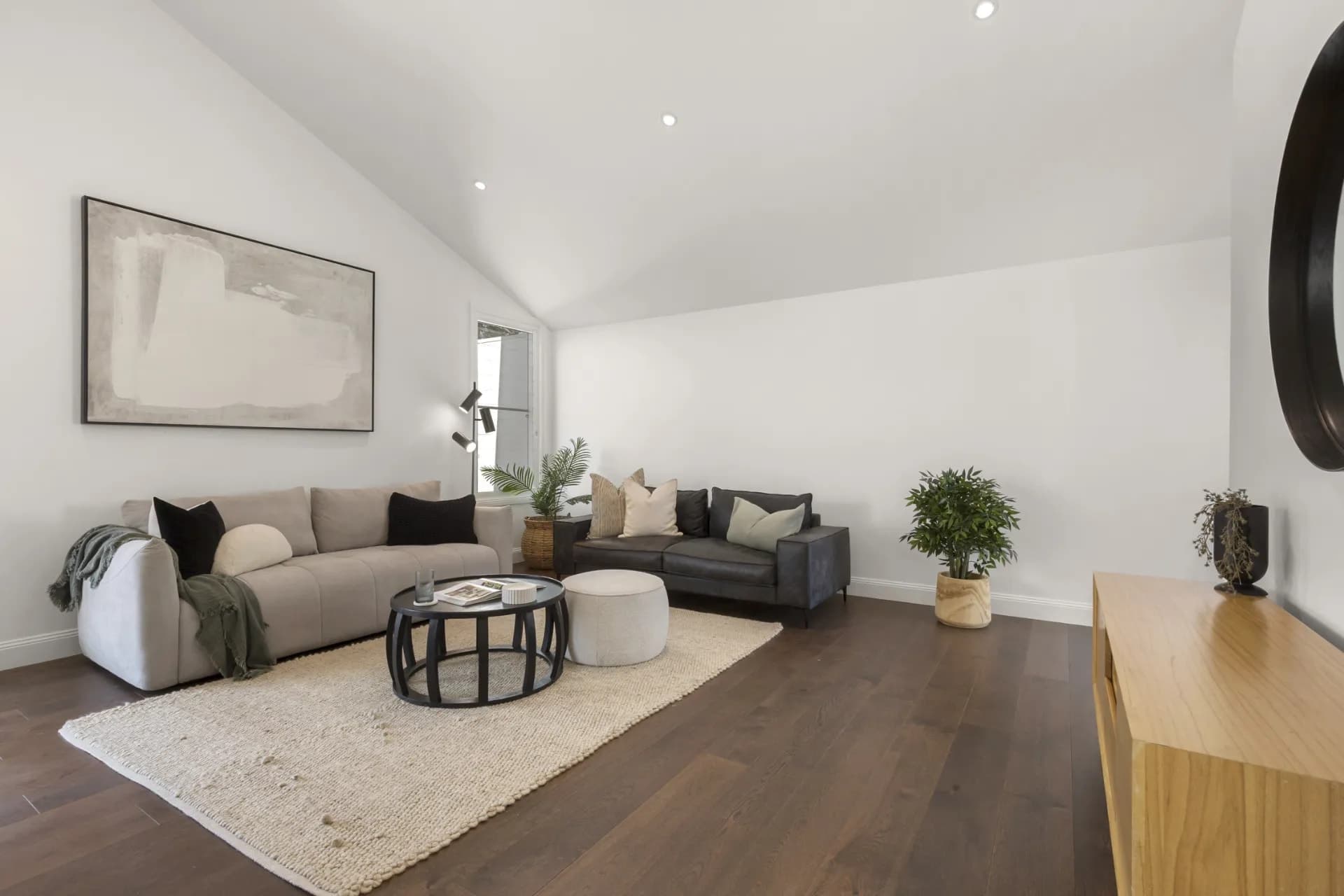 48 Braye Street, Mayfield - Thumbnail 2